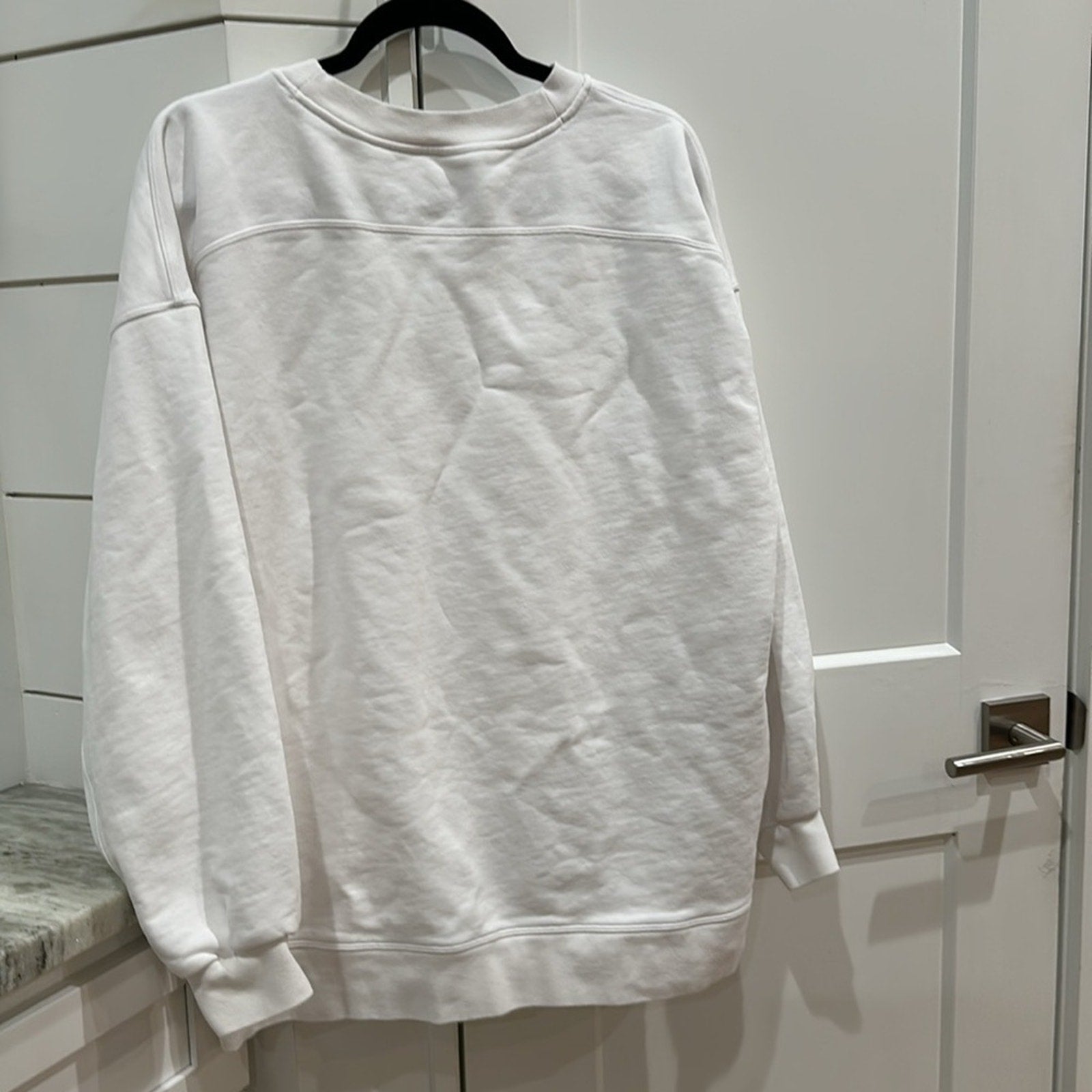 (2480) LULULEMON Perfectly Oversized Cropped Crew Sz 10 ** Spot on Sleeve