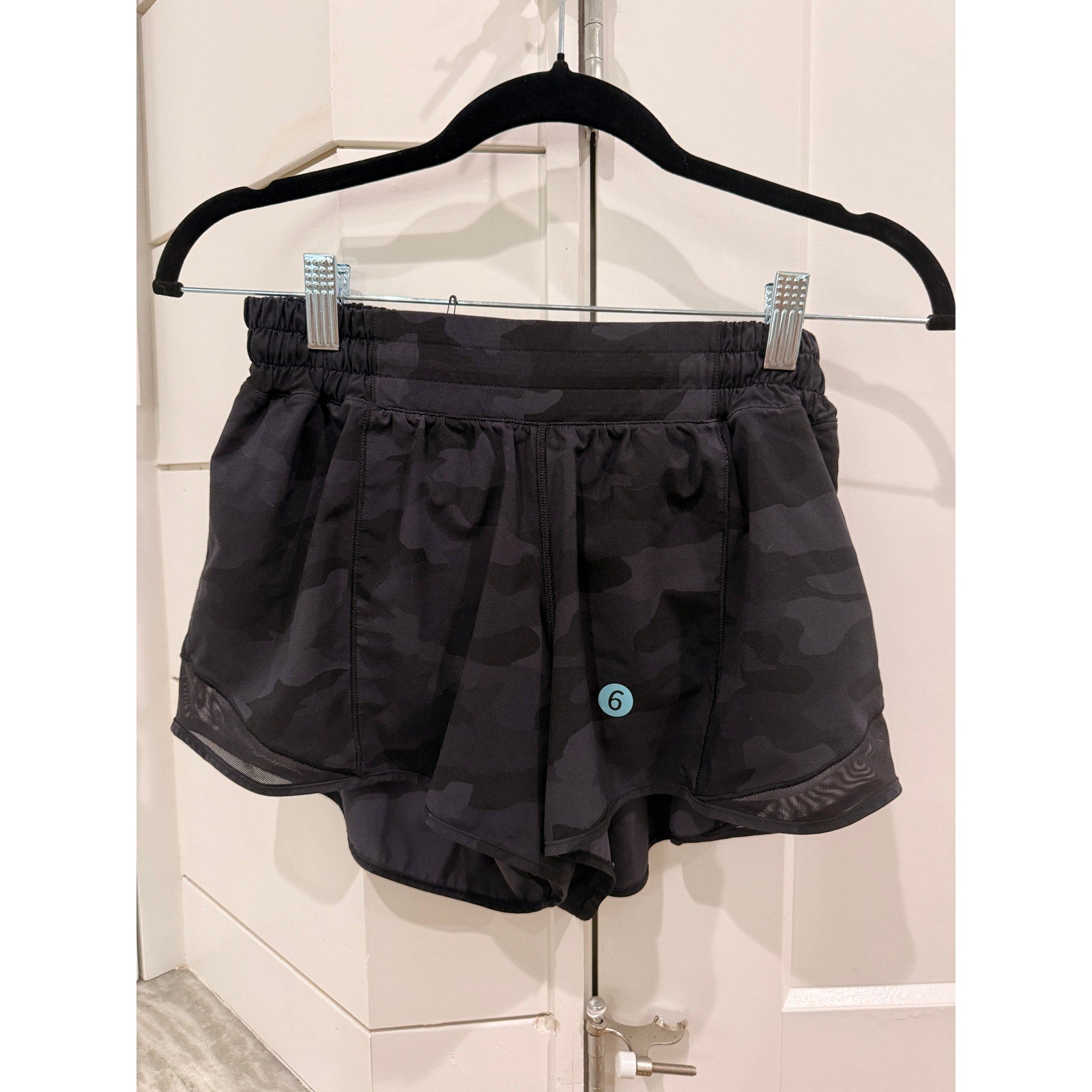 6442 Lululemon Hotty Hot Short II *Long 4" Heritage 365 Camo Deep Coal Sz 6 *LOVED