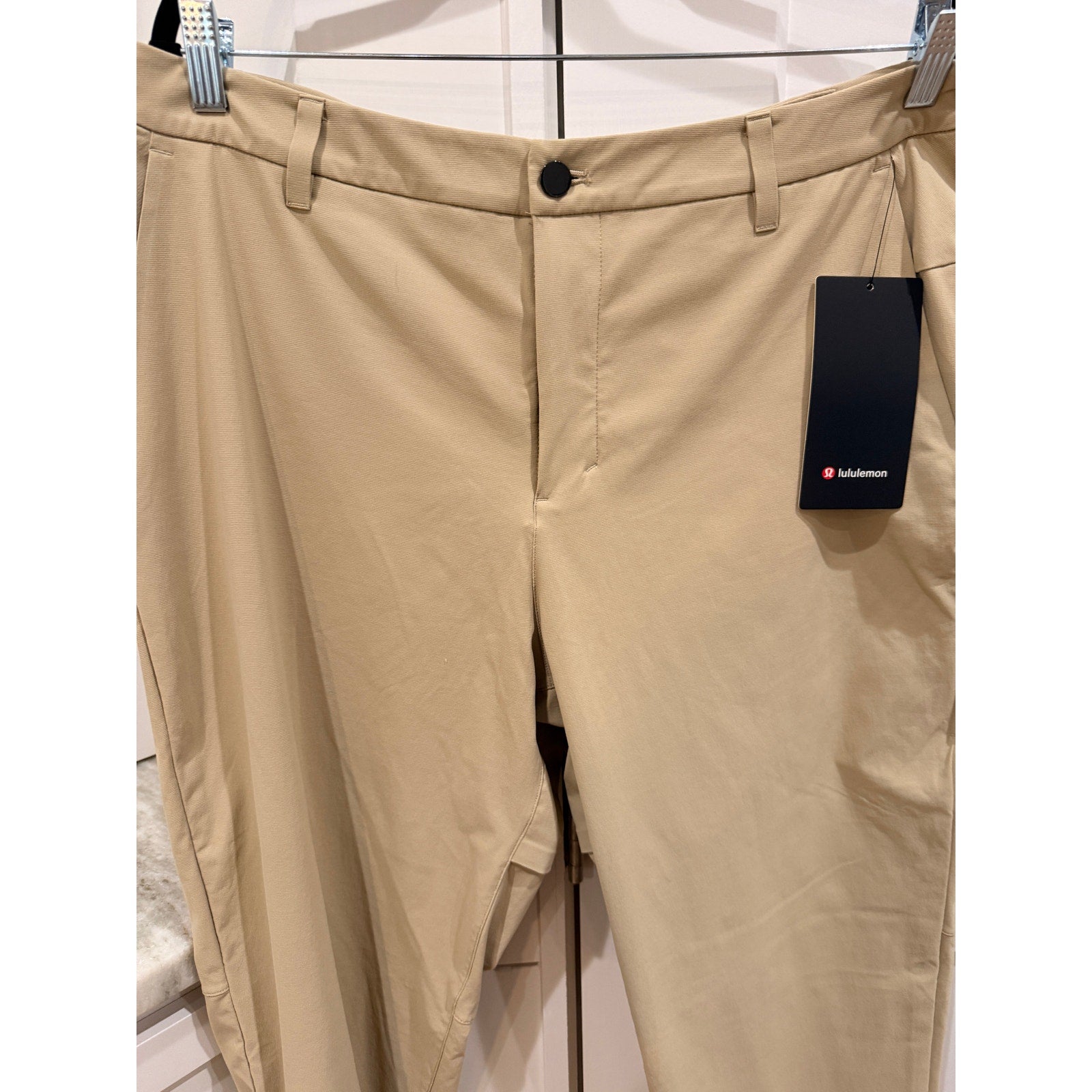 431 -NWT  LULULEMON Commission Classic Golf Pants 36W x 32L in Trench