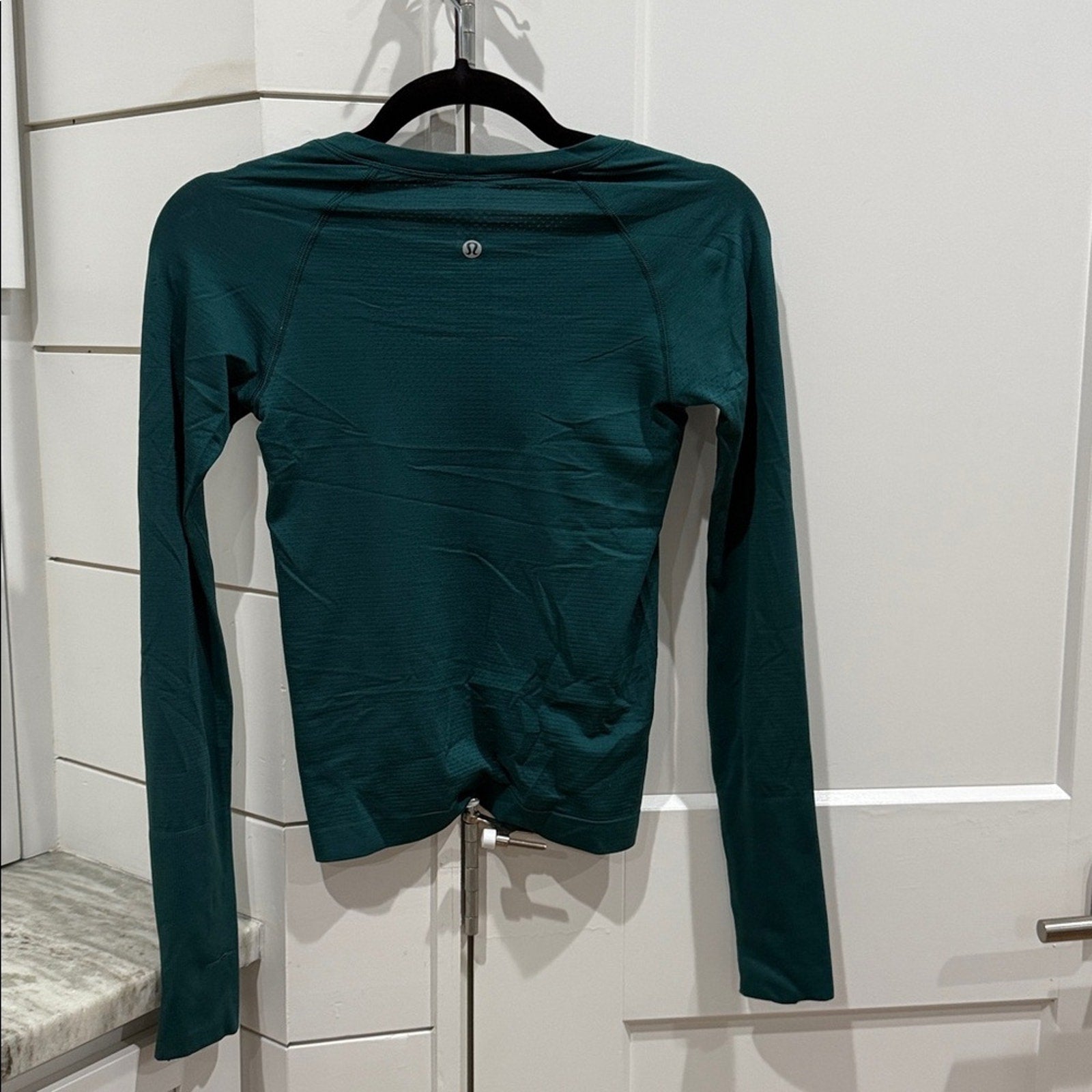 186 Lululemon Swiftly Tech Long-Sleeve Shirt 2.0 *Race Length Storm Teal Sz 2