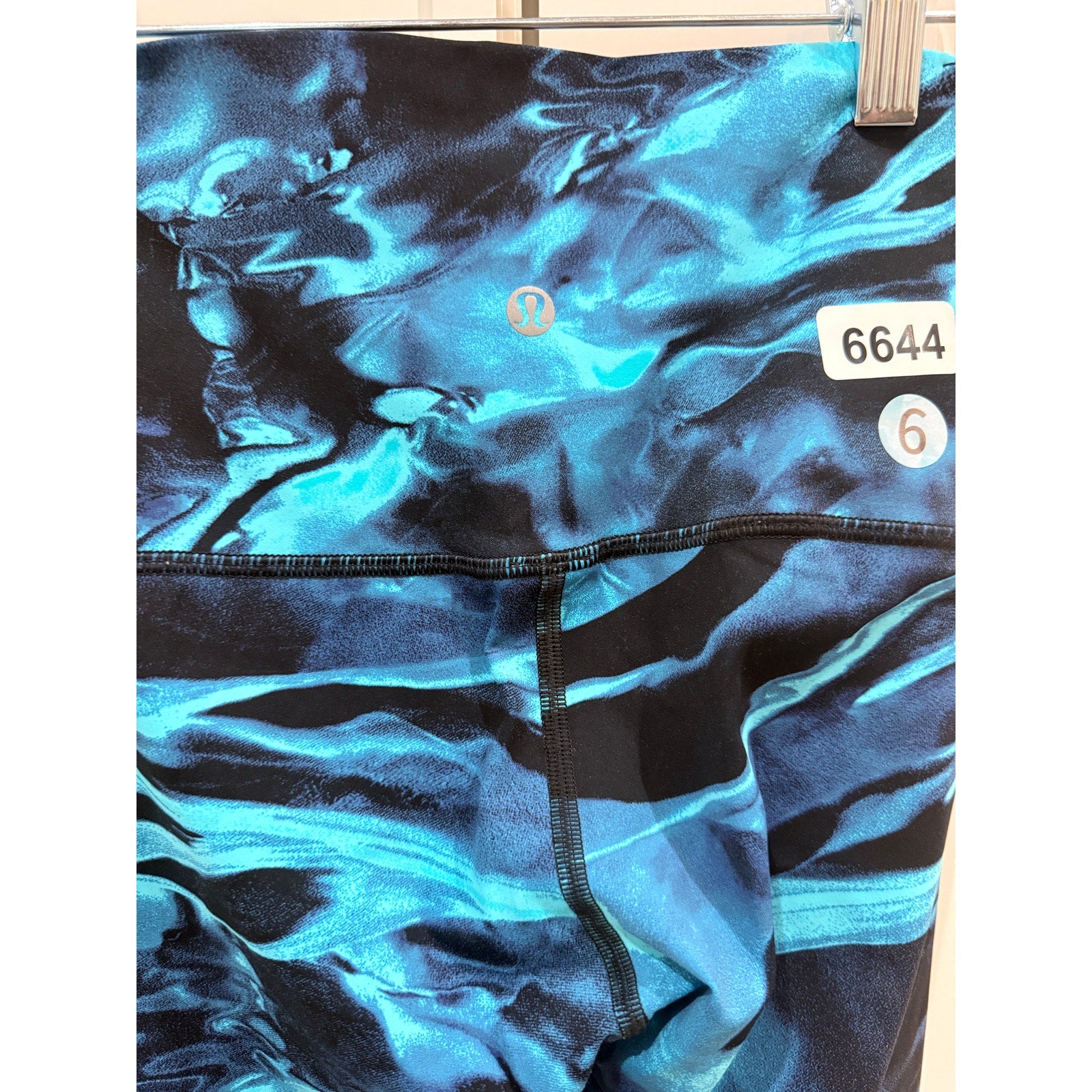 6644 LULULEMON Wunder Under Pant HR-Eng Print Nulux-Flux 50g Multi Black Sz 6