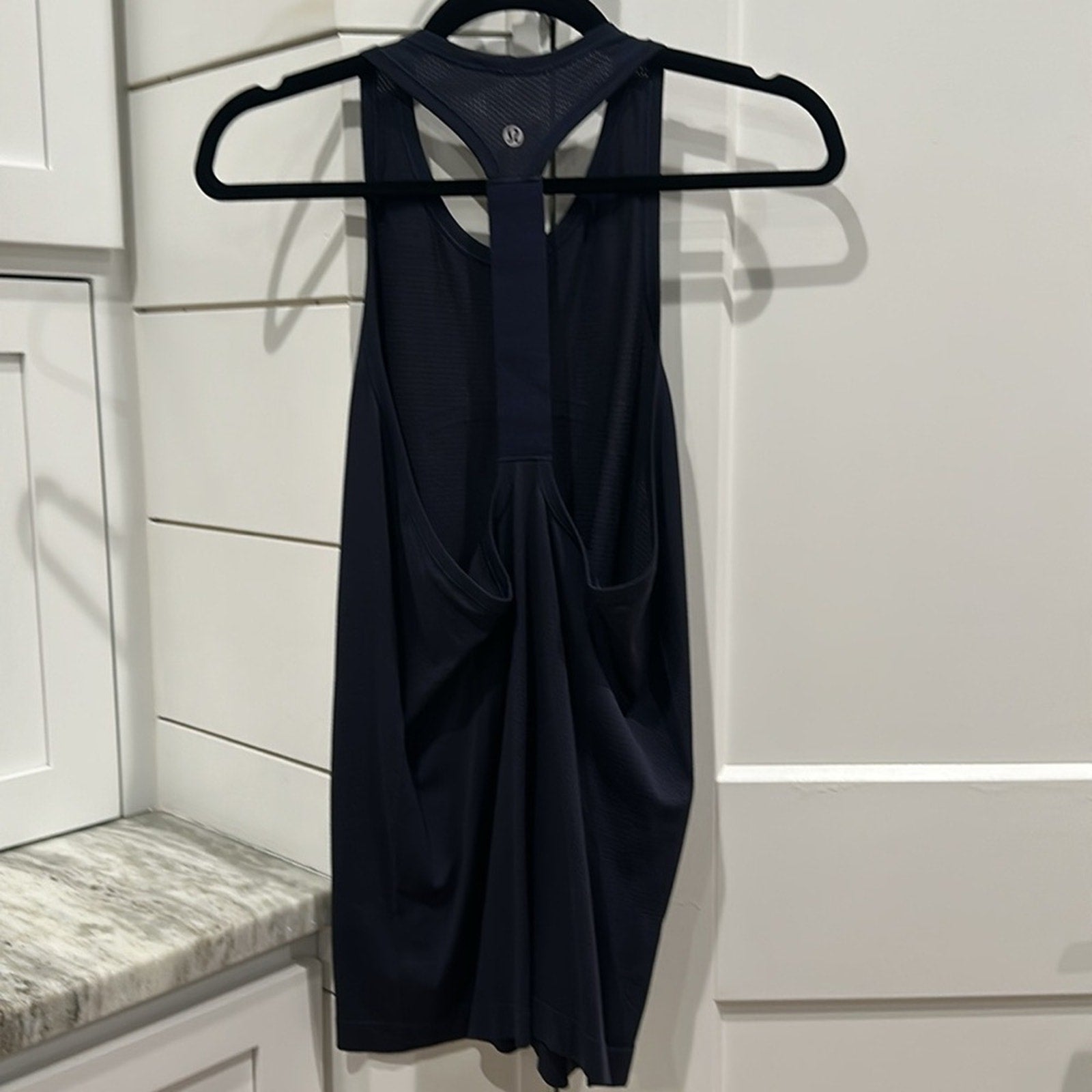(6128)  🍋 LULULEMON RUN: Swiftly Tech T-BACK Sz 8 ** LOVED
