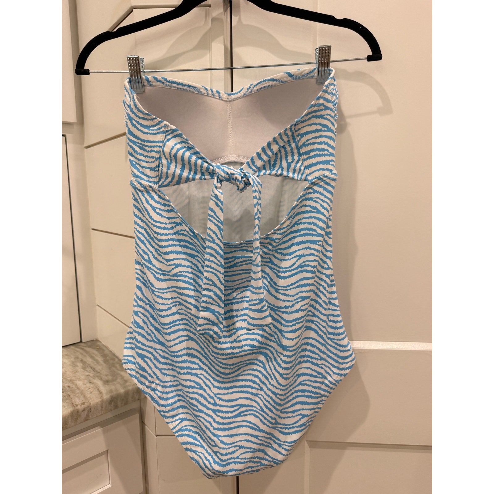 367 - J.MCLAUGHLIN Kao Radio Waves One Piece Swimsuit Strapless Sz 10