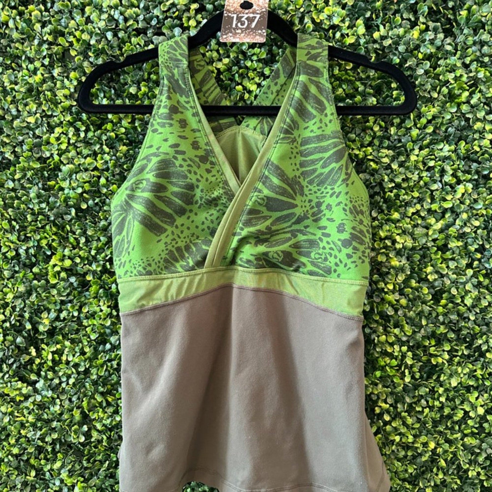 (137) 🍋 LULULEMON Green Leaf Tank Sz 12 **VINTAGE