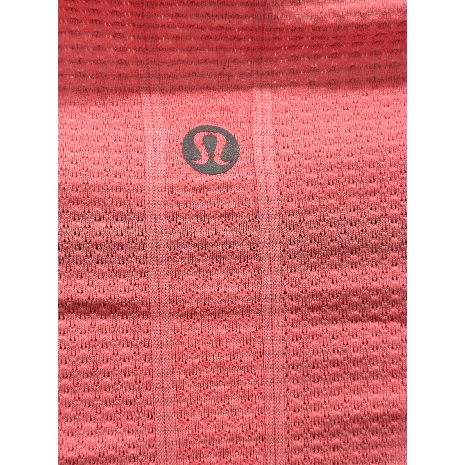 74 - LULULEMON Swiftly Tech Sht-Slve Shirt Hip Lngth in FLAREi Sz 4
