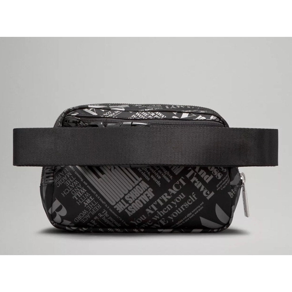 2304 NWT LULULEMON Everywhere Belt Bag 1L Manifesto Print
