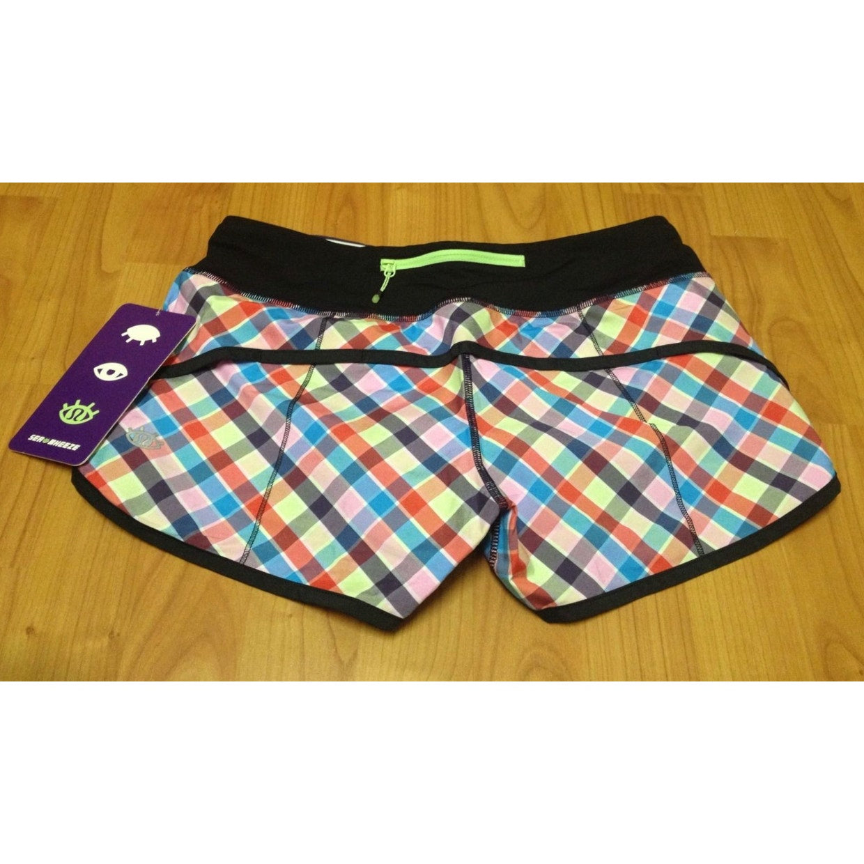 6438 - LULULEMON Speed Short 2014 Seawheeze - Multi Color Plaid Sz 4 *RARE