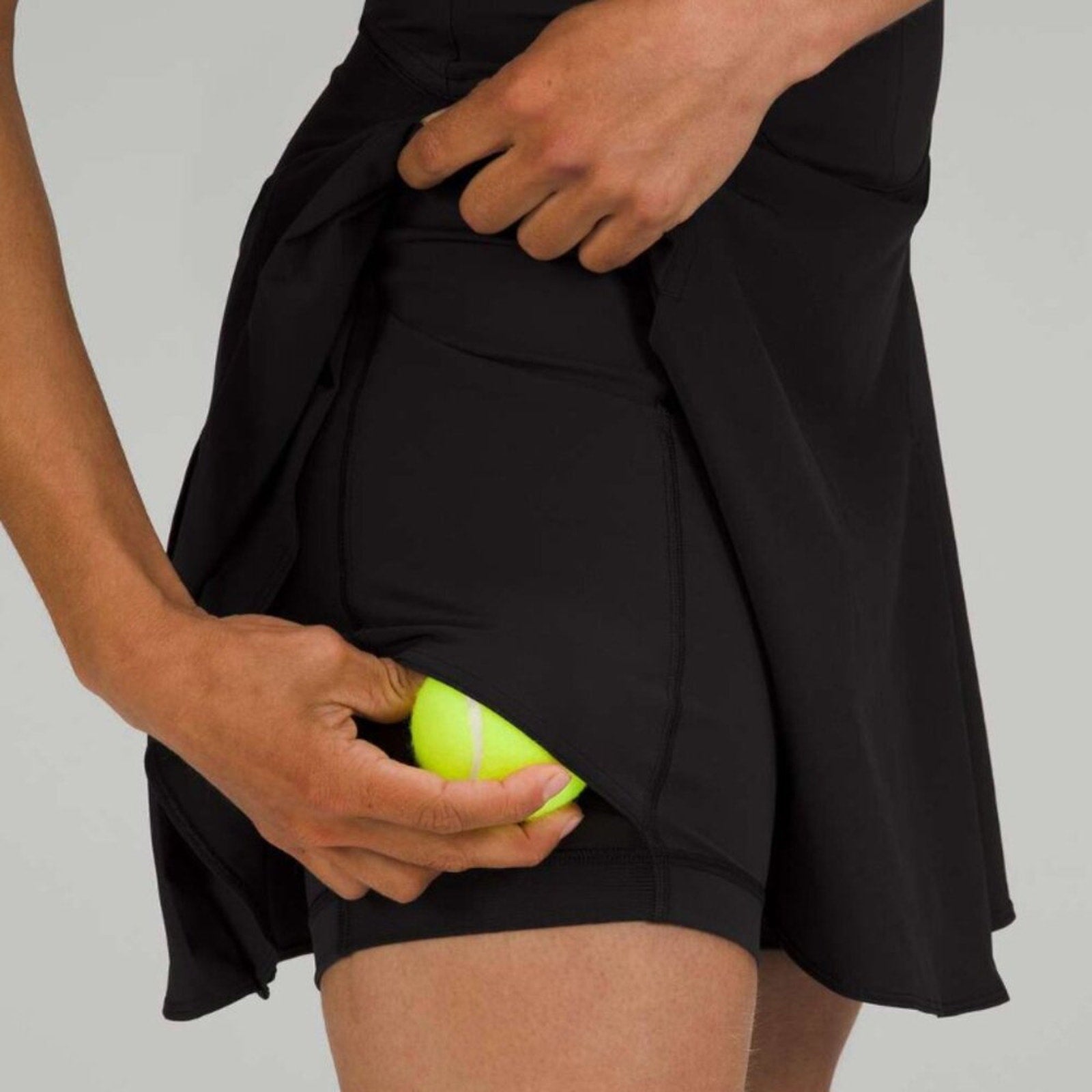 185 Lululemon Everlux Short-Lined Tennis Tank Top Dress 8" Black in Sz 4