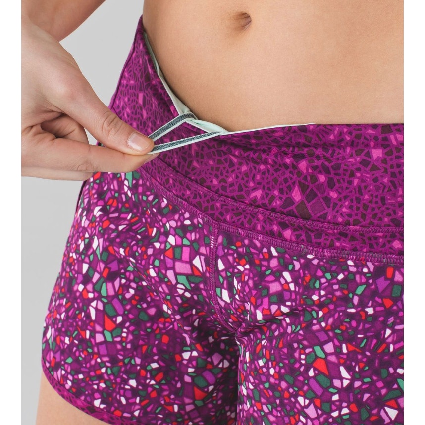 6022 - LULULEMON Run Times Short Paradise Camo