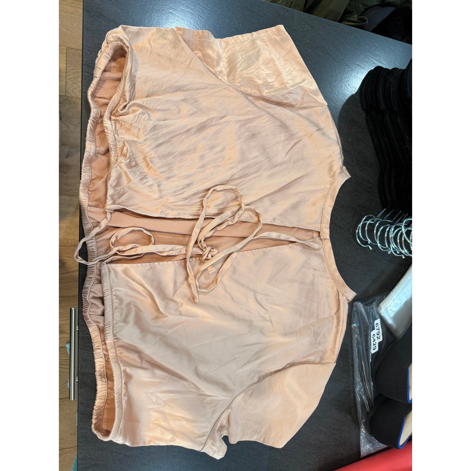 0080 SKIMS SATIN CROP TOP with BACK TIES Sz 3X