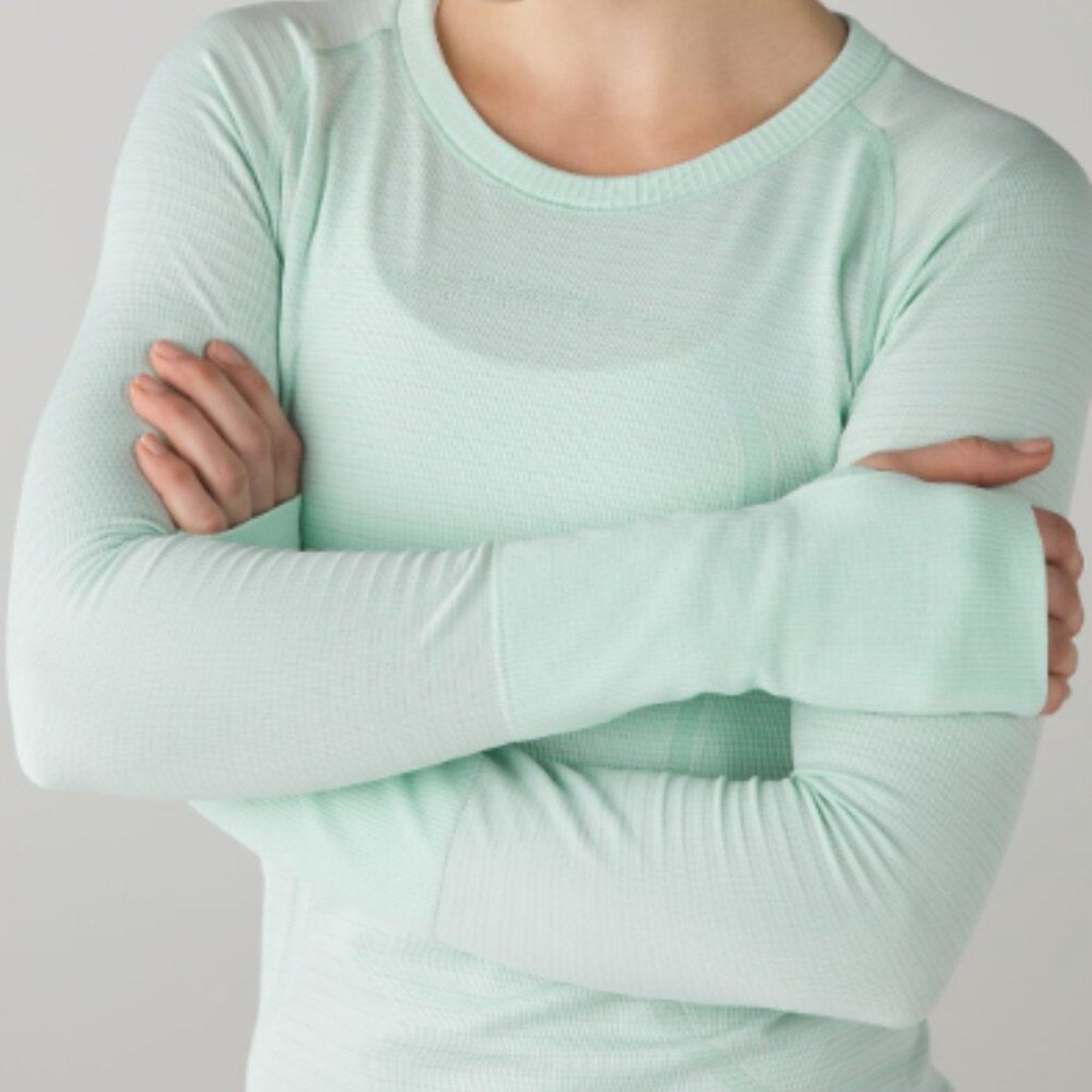 6037 - LULULEMON RUN: Swiftly Tech Long Sleeve Crew Sz 8