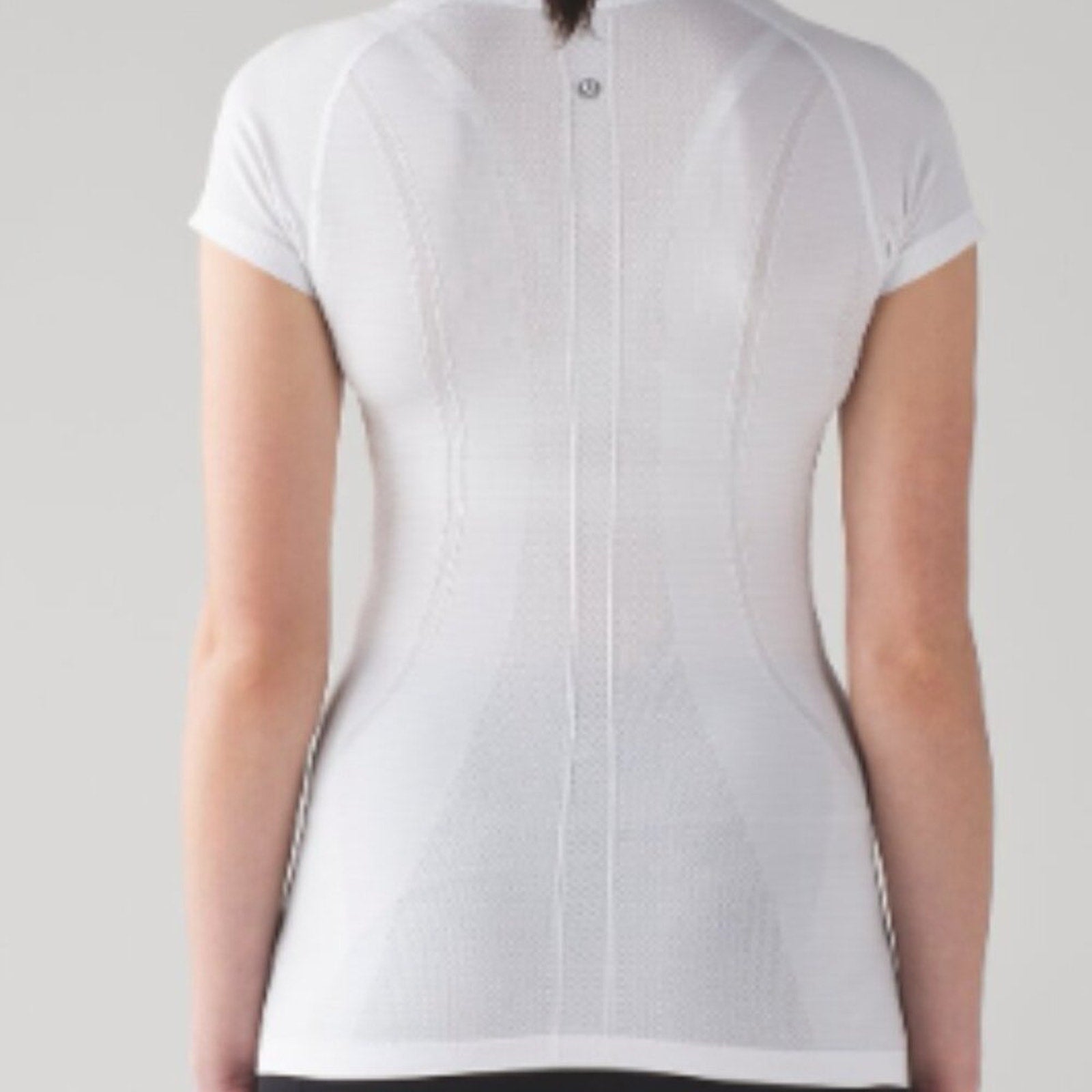 (6061)  🍋 LULULEMON RUN: Swiftly Tech Short Sleeve Crew Sz 10 **LOVED