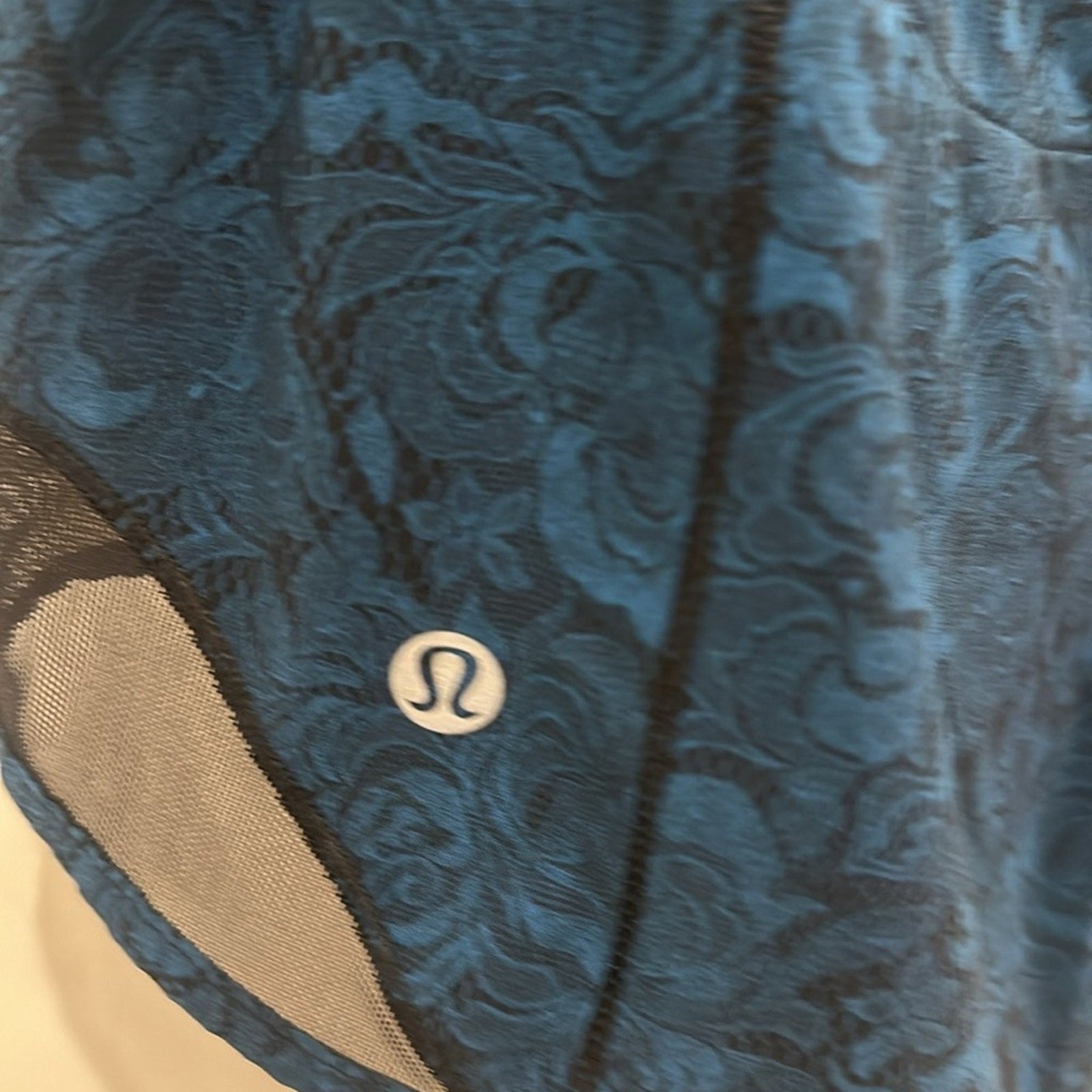 6152 LULULEMON Hotty Hot Short 4" Sz 12 **LOVED *EUC