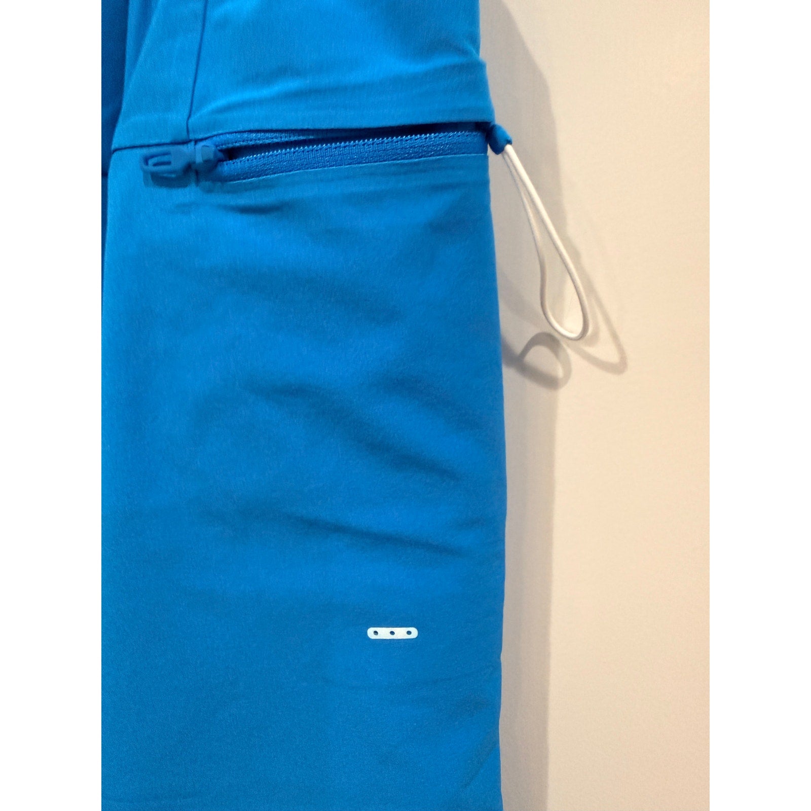 348 - LULULEMON Pool Short 7" Paneled in Blue - Size L