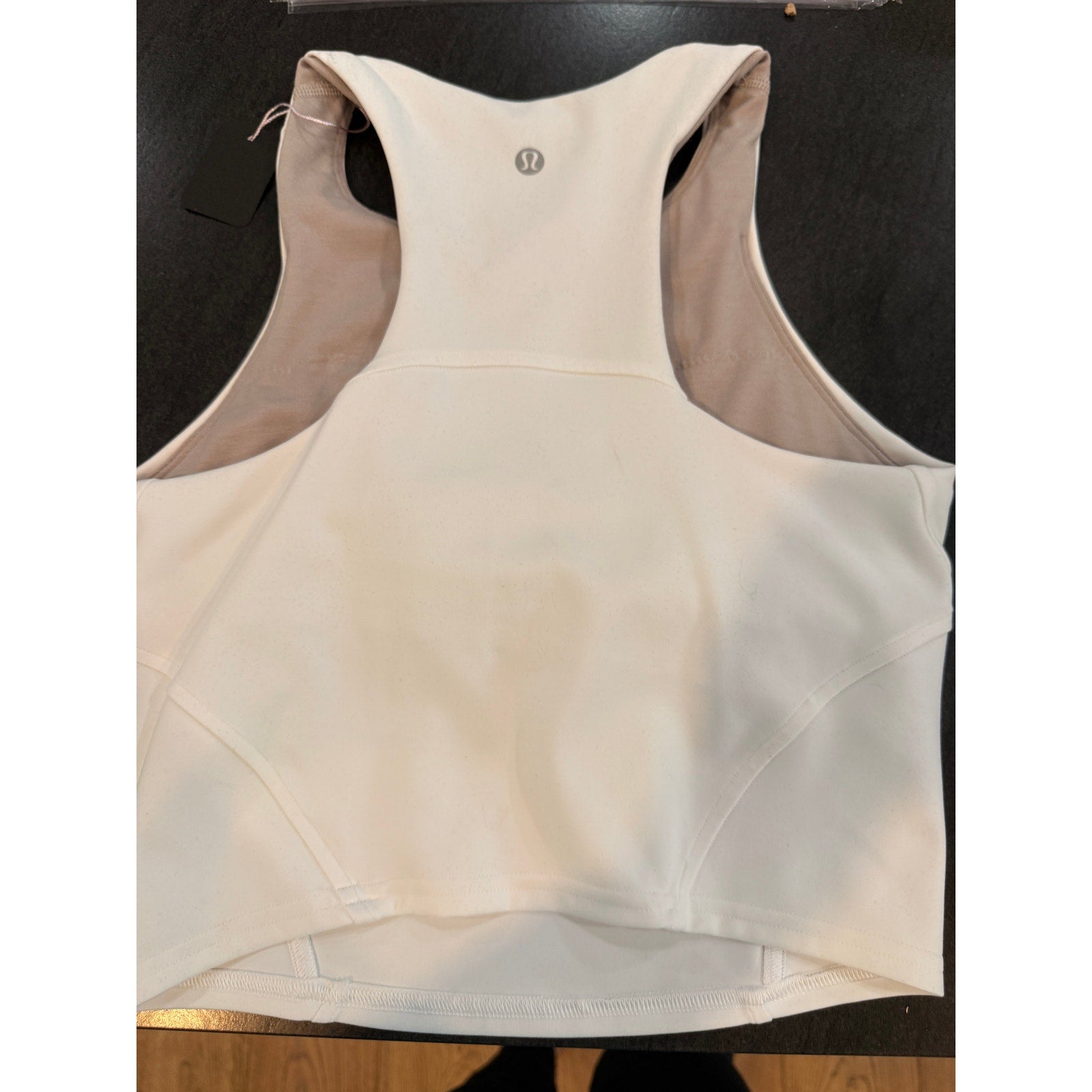 6431 Lululemon Everlux Asymmetrical Tennis Tank Top White in Sz 4 **FLAW