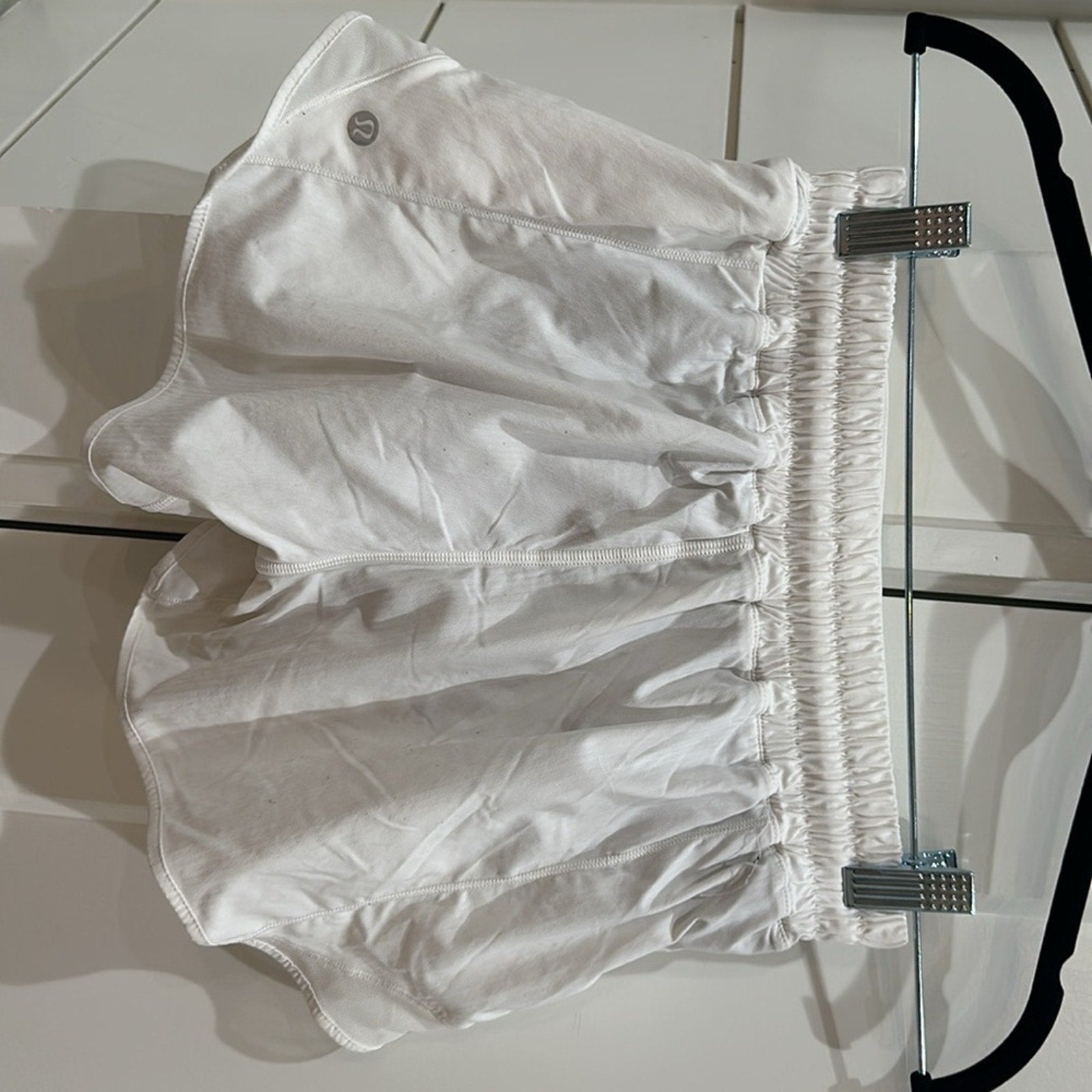 (6353) Lululemon Hotty Hot Short II *Long 4" in SZ 4