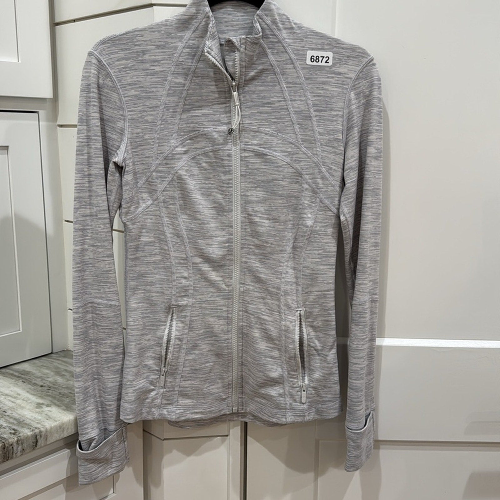 (6872) LULULEMON DEFINE JACKET in Sz 6