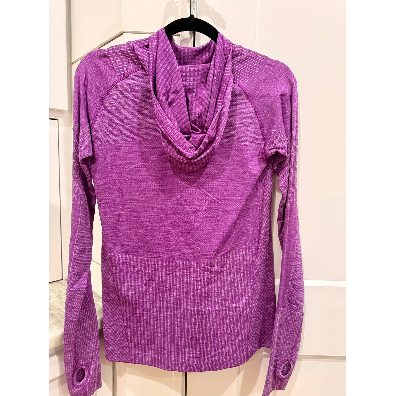6990 LULULEMON Rest Less Hoodie Heathered Tender Violet P2P = 17" Sz 6