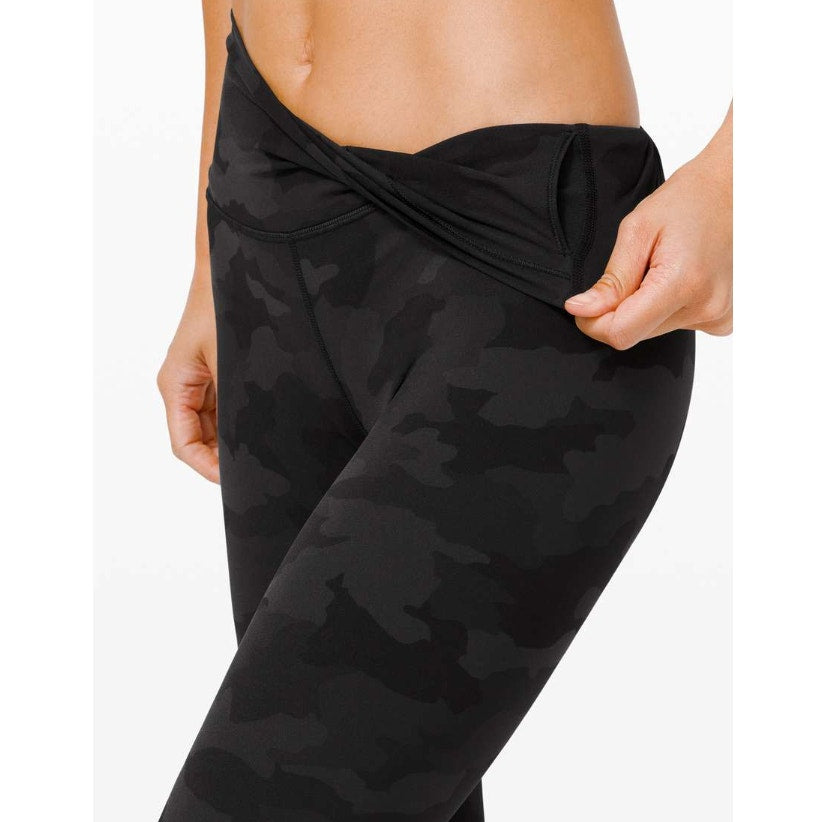 350 - LULULEMON Wunder Under HR Tight 28" *Full-On Lux 365 Camo/Deep Coal Sz 8