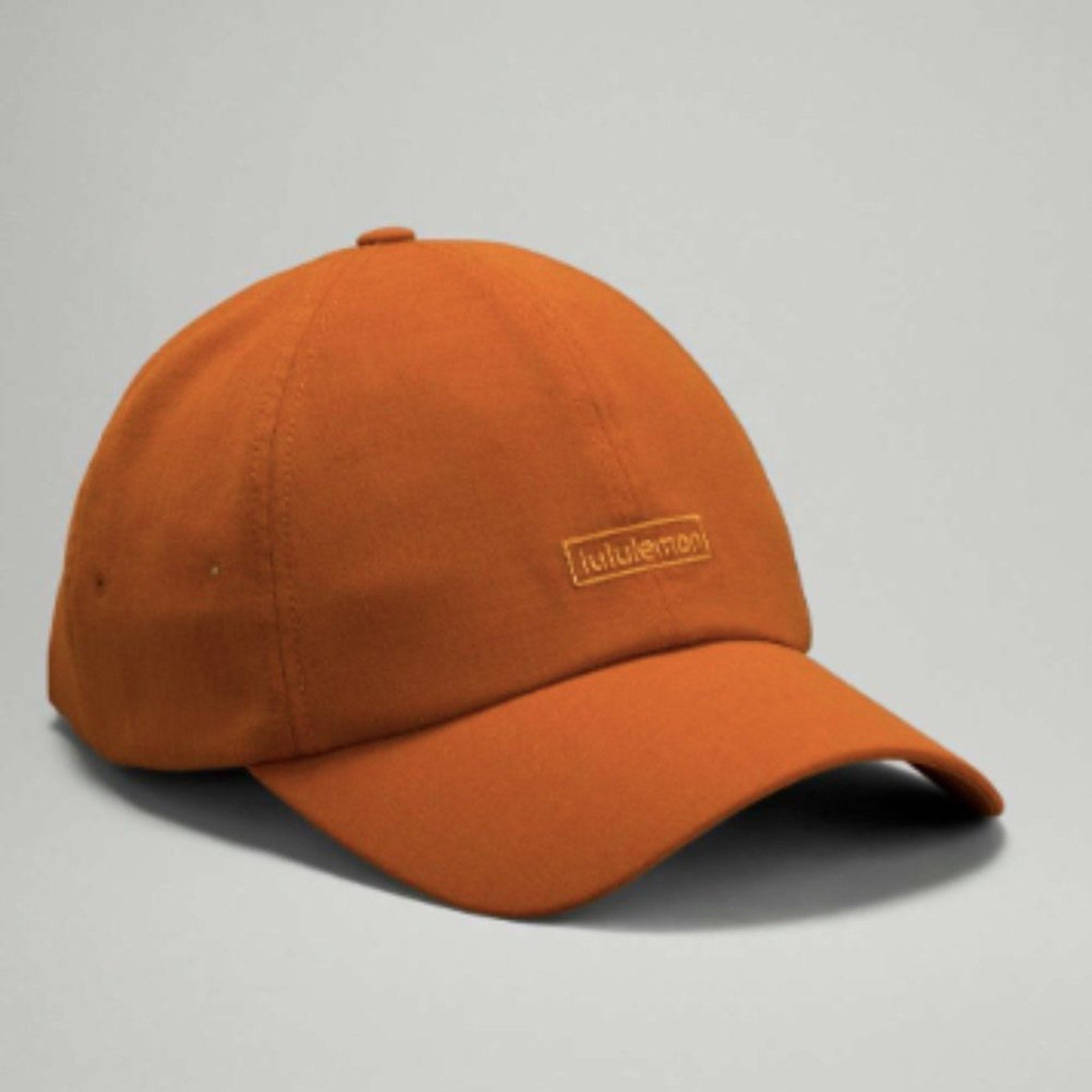 (2393) NWT LULULEMON Women's Baller Hat Soft Embroidered in SABLE/GOLD