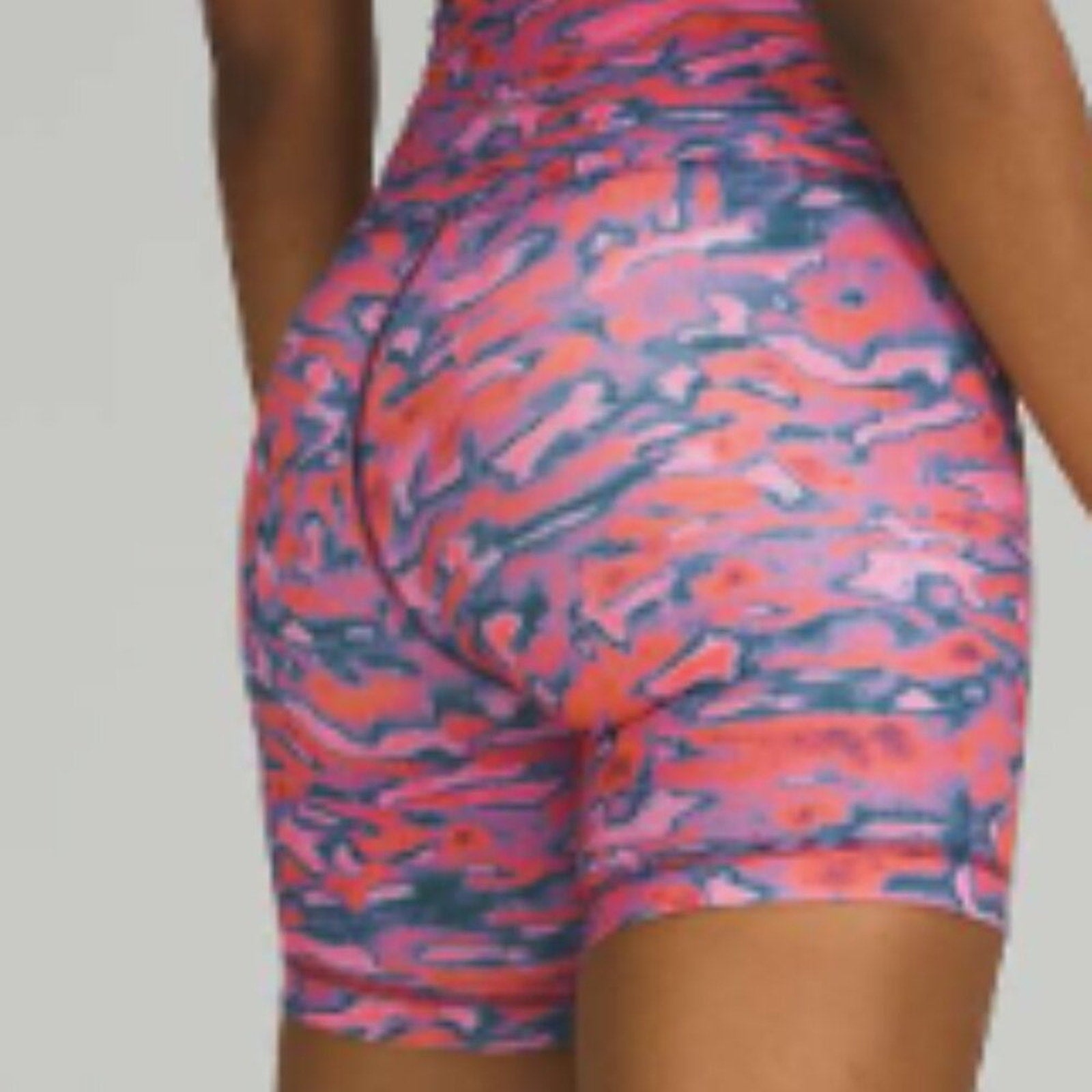 (6277) LULULEMON Wunder Train High-Rise Short 6" in Sz 6 *GORGEOUS