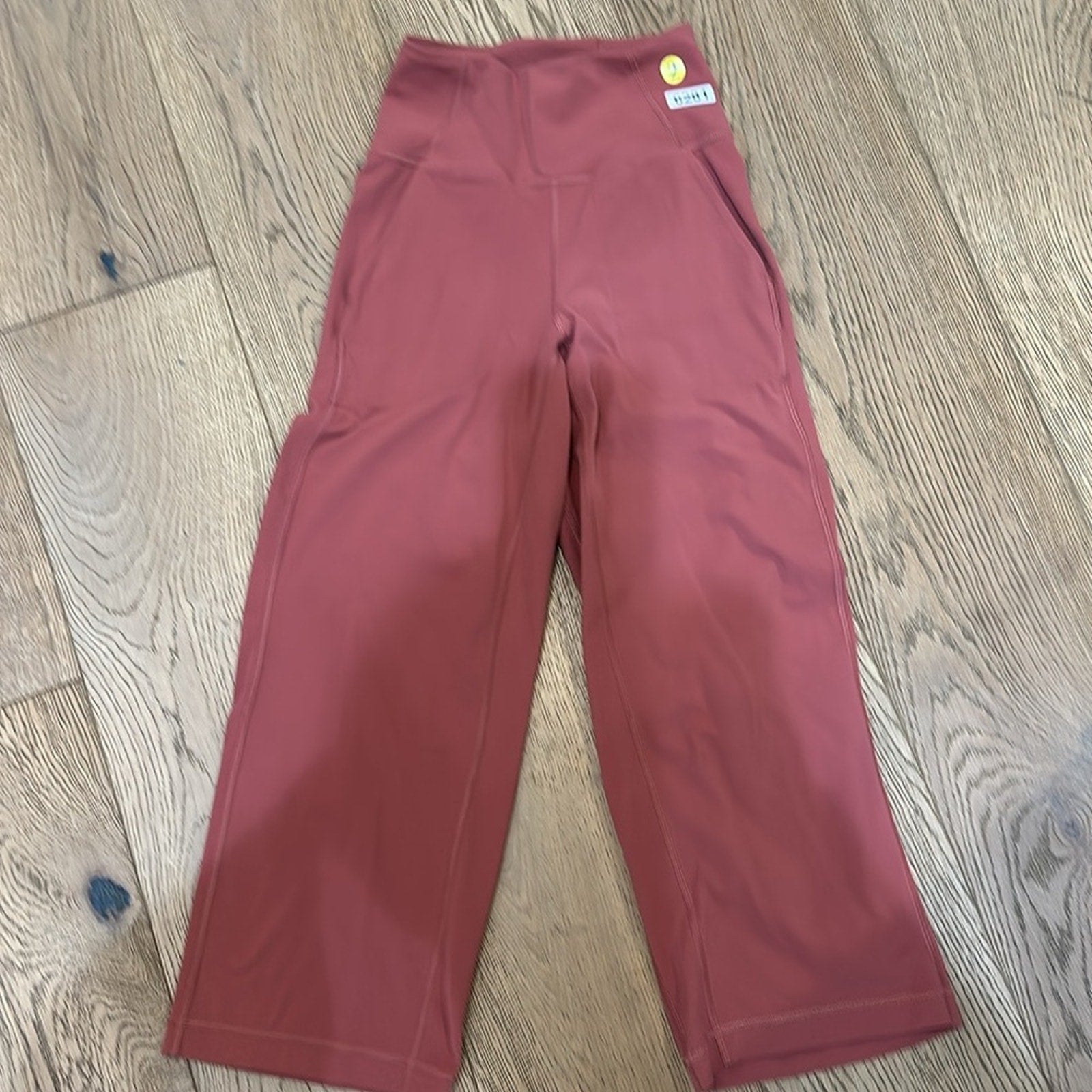 (6281) LULULEMON Align Wide Leg Crop 23"