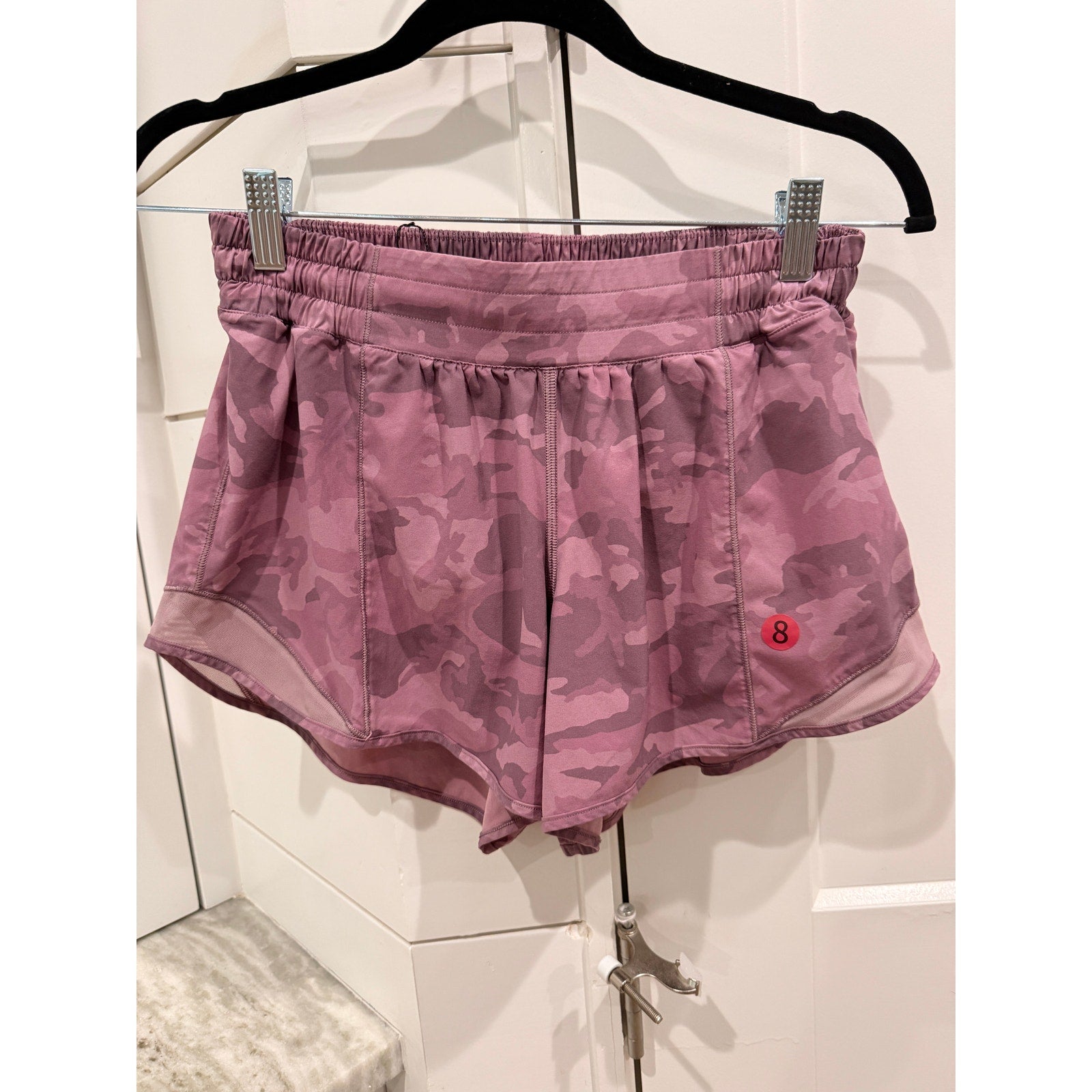 6444 Lululemon Hotty Hot Short II *Long 4" Incognito Camo Pink Taupe Sz 8 *LOVED