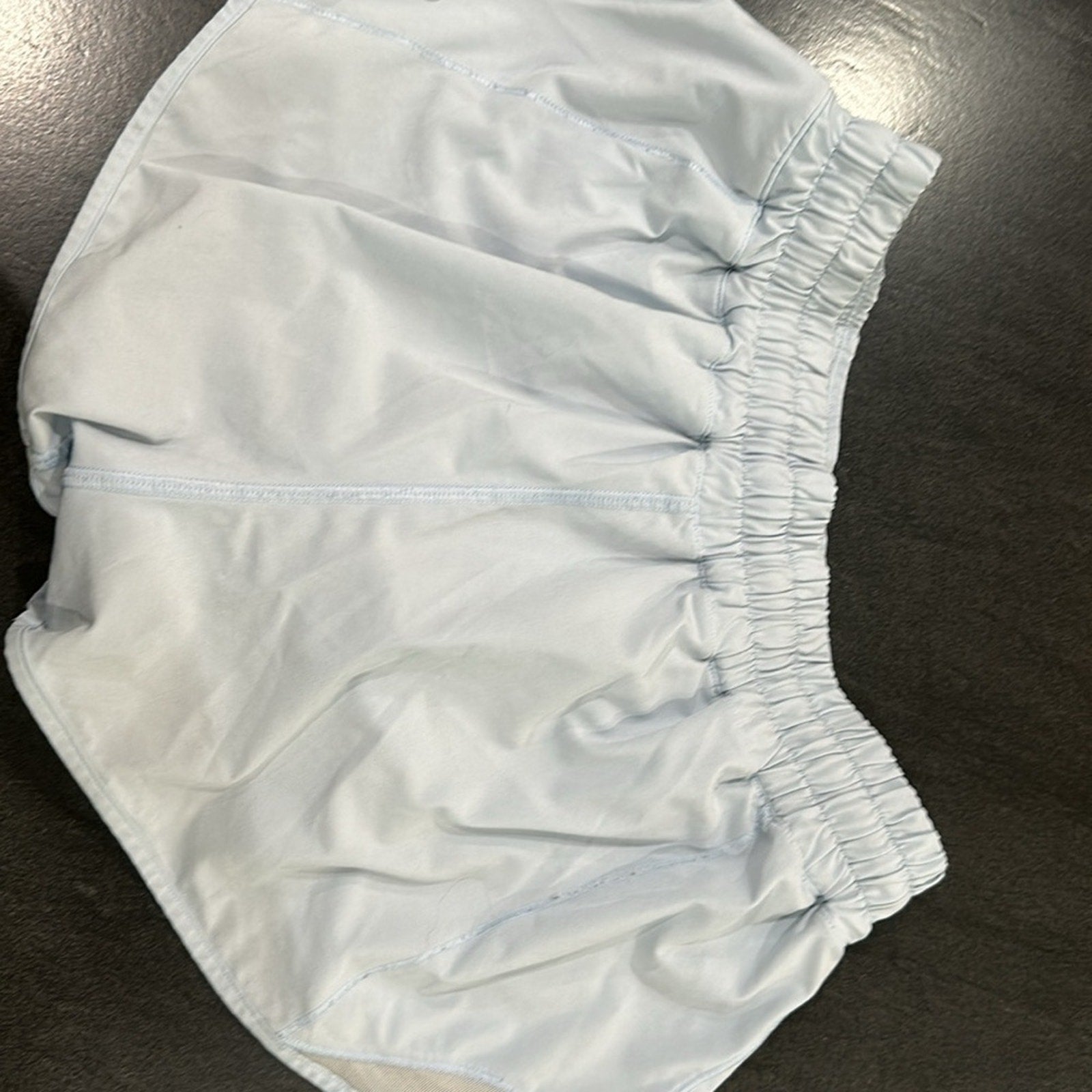 (6261) LULULEMON Hotty Hot High-Rise Lined Short 2.5" in Sz 6 *Loved *Blue linen