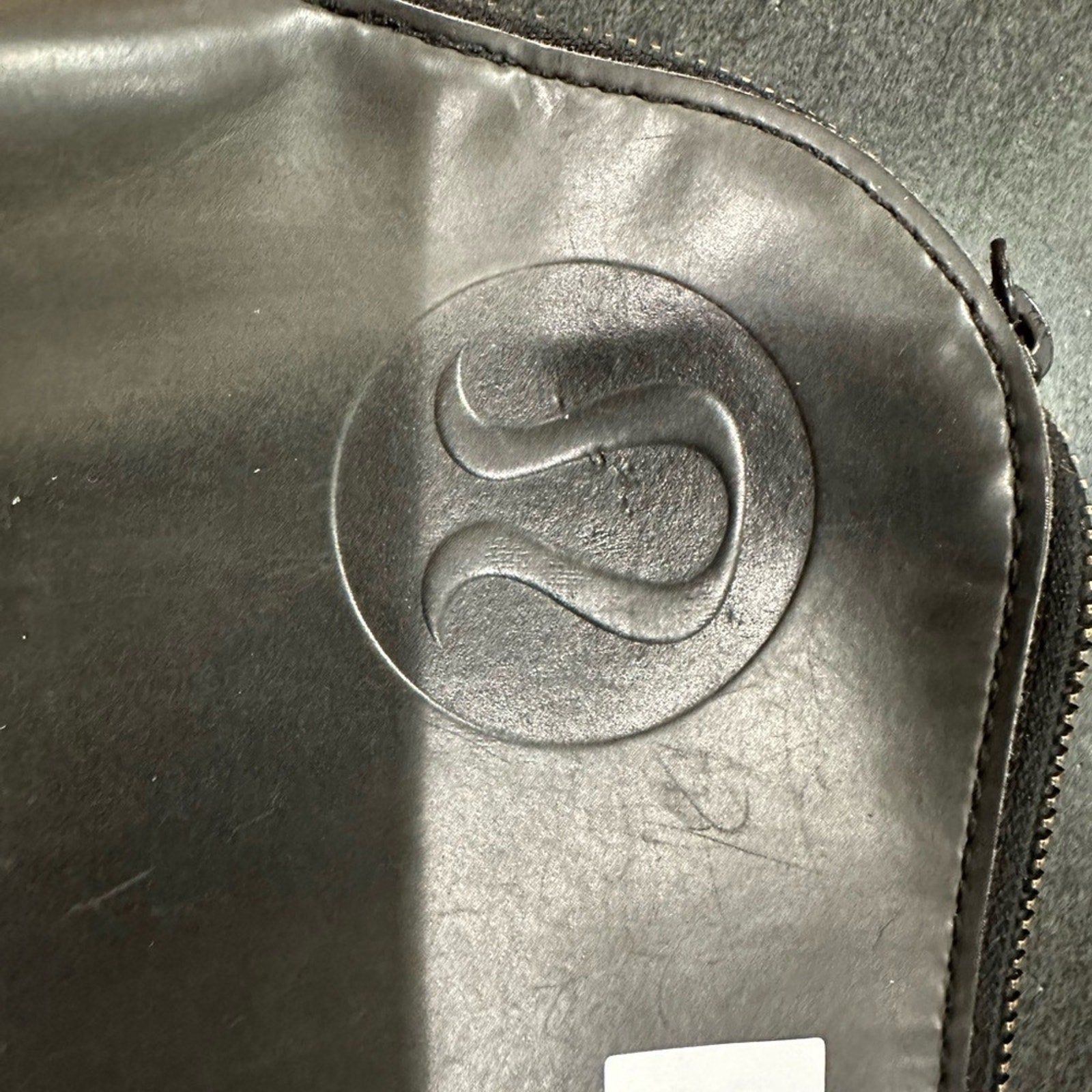 (2371) 🍋 LULULEMON OFF THE MAT POUCH *LOVED