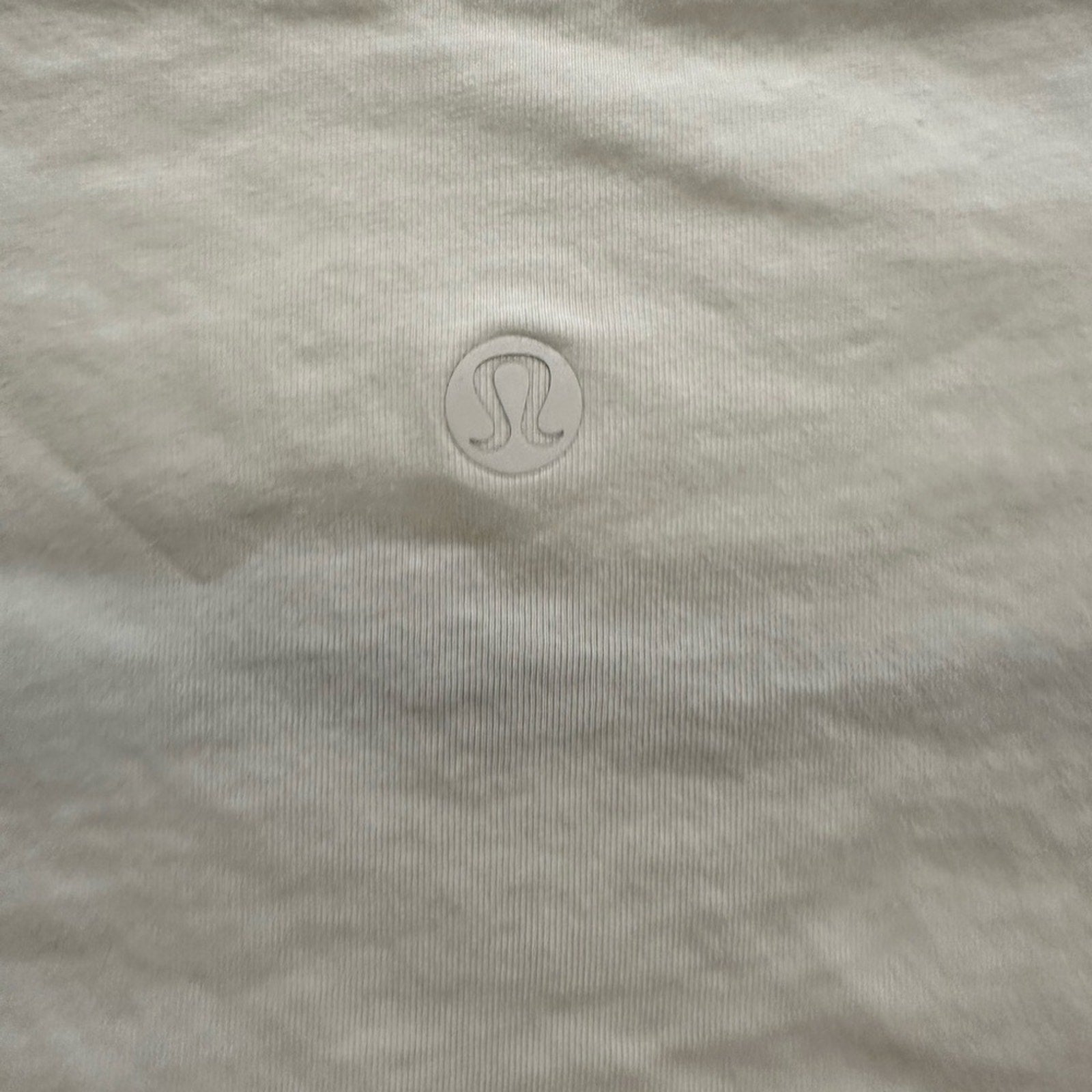 (2200) LULULEMON BACK in ACTION Long Sleeve P2P=22" Oversized