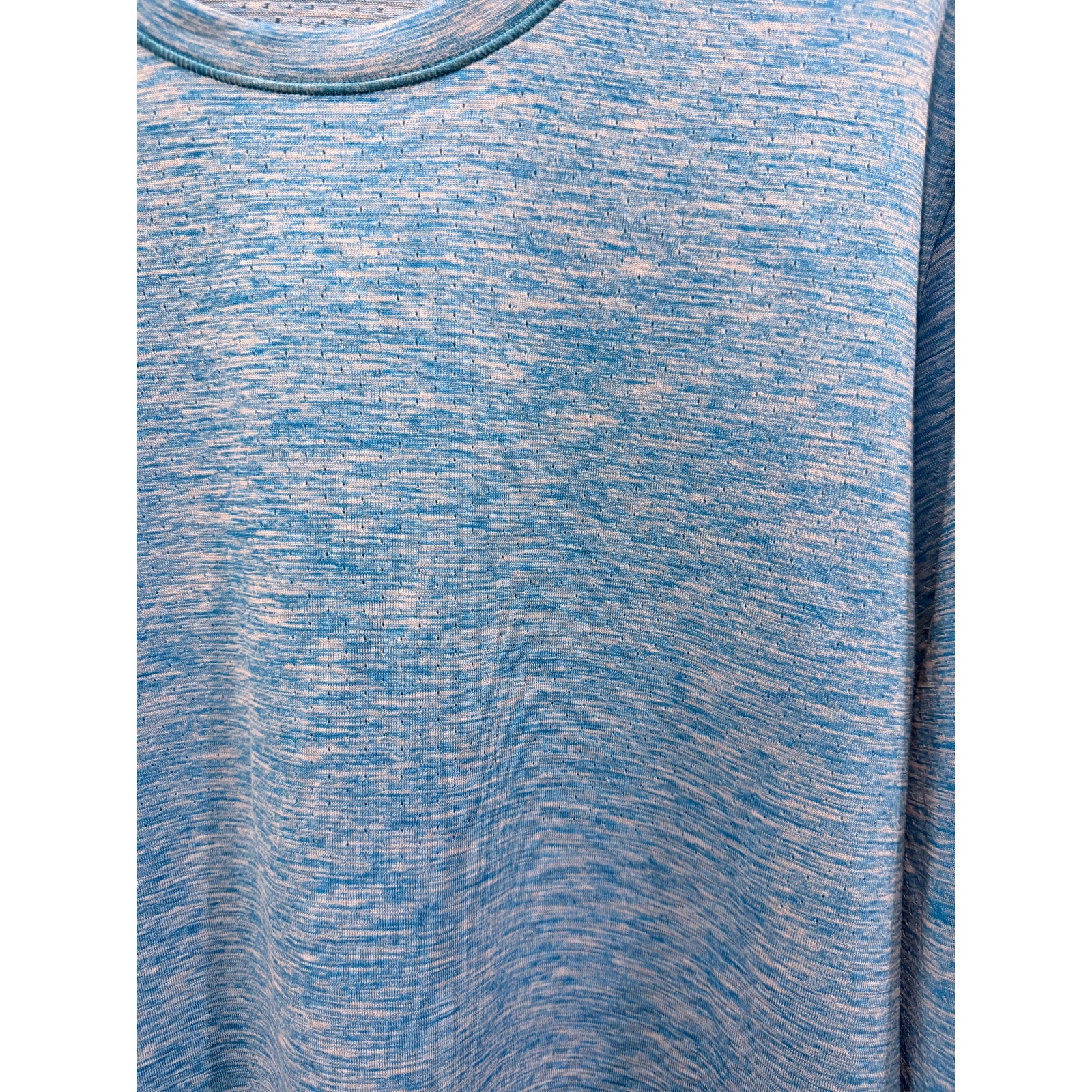 455 - Lululemon Metal Vent Tech Surge Long Sleeve Amalfi Blue in XL