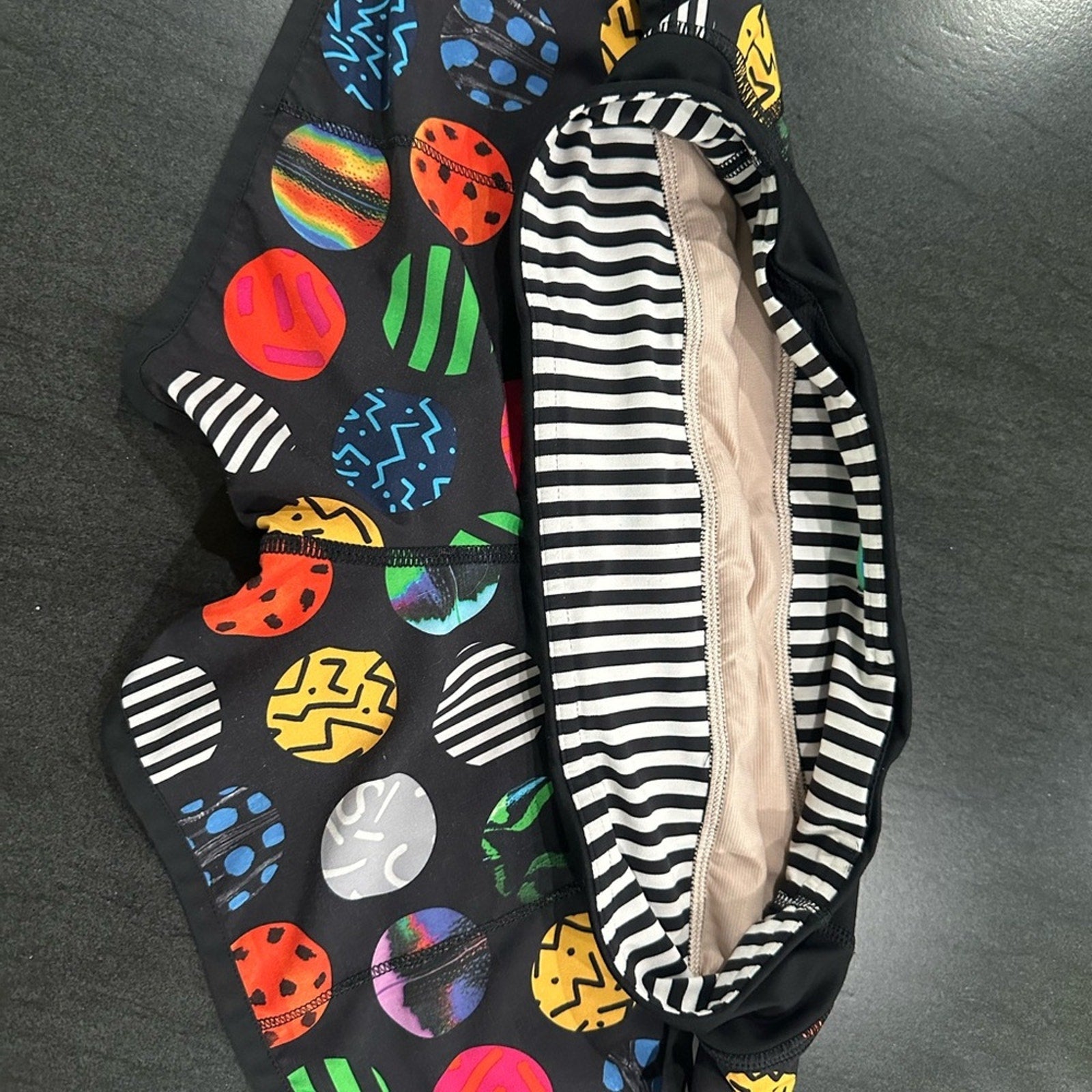 (2283) Lululemon Speed Short 2015 Seawheeze - Circle Pills