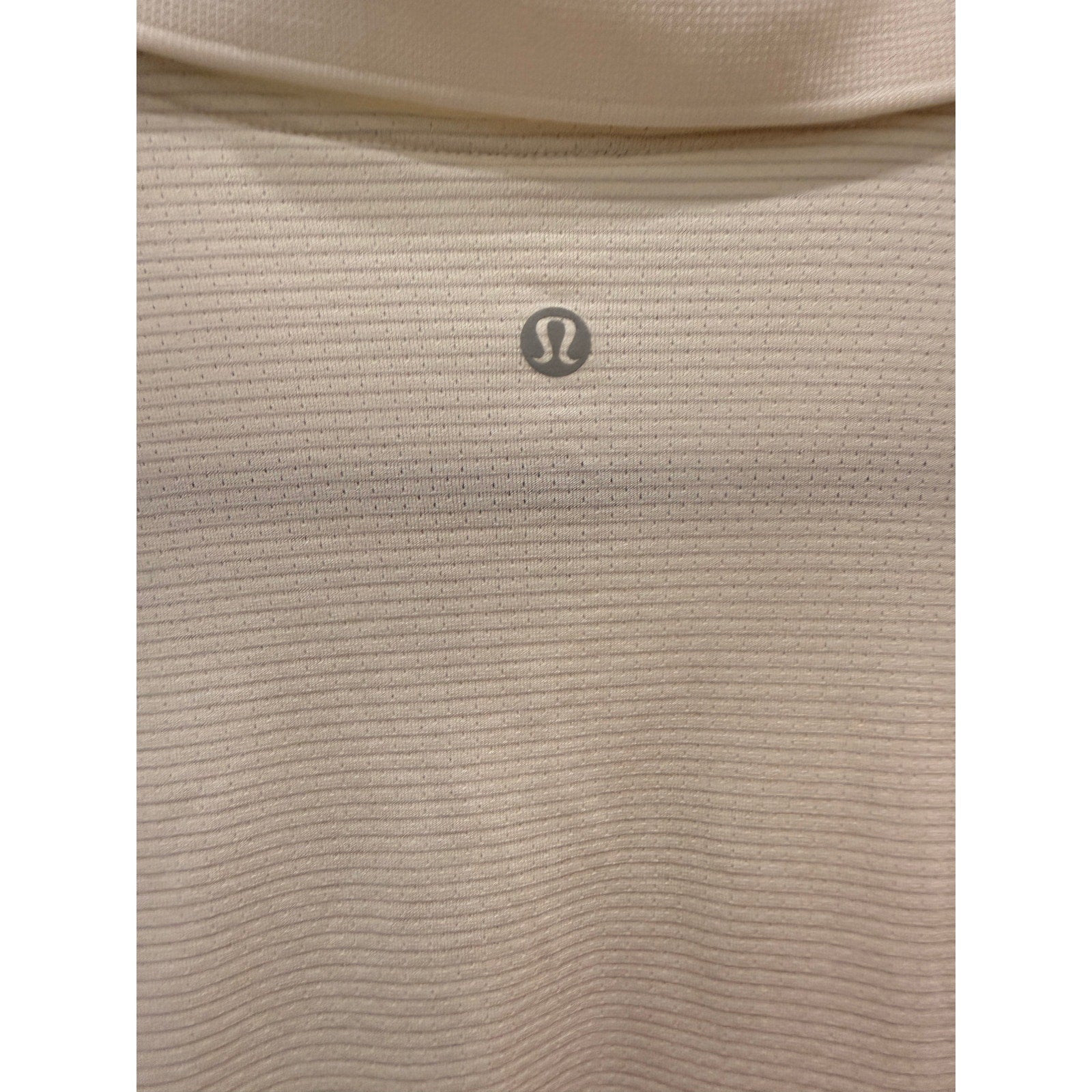 6505 NWT Swiftly Tech Relaxed-Fit Polo Shirt in White Sz 2