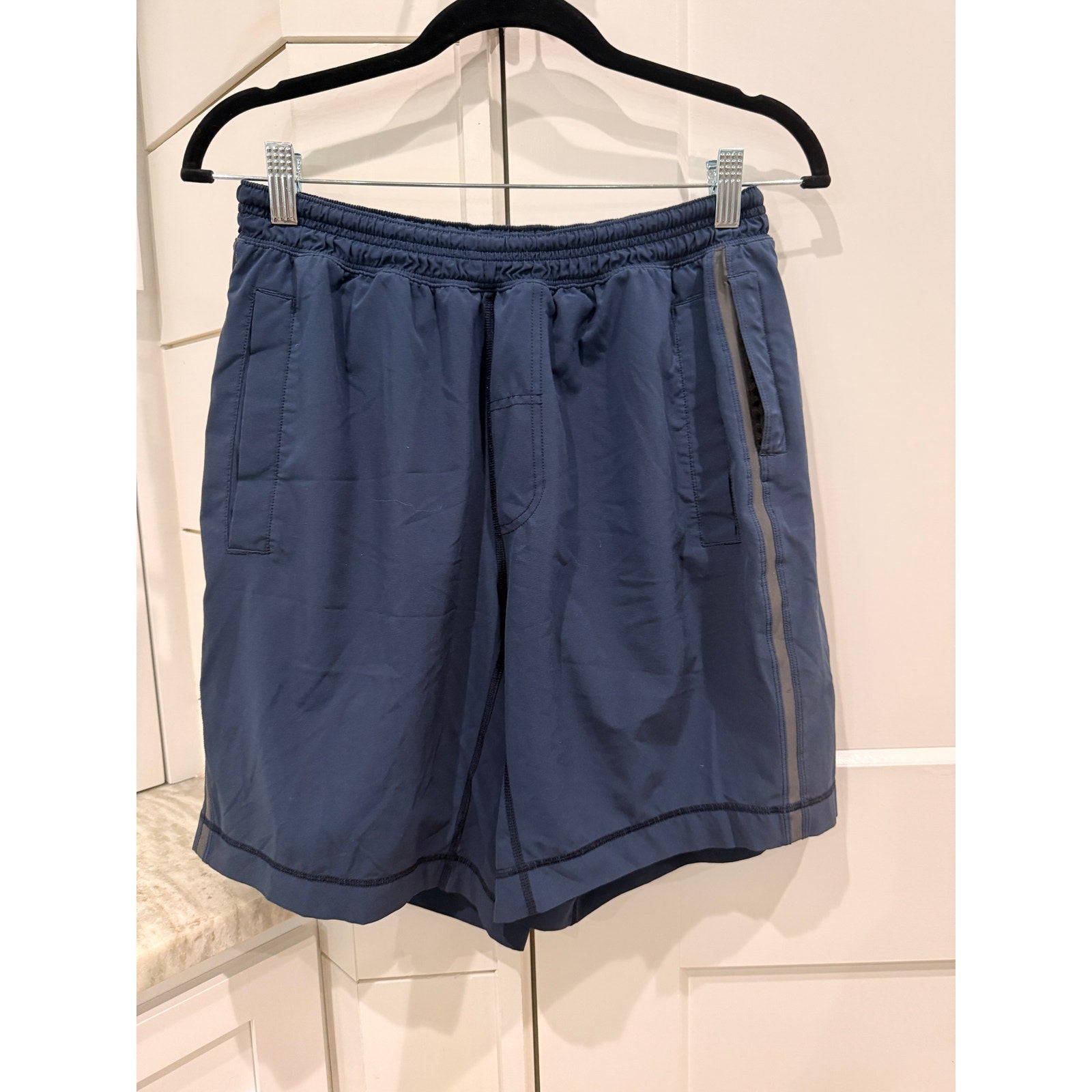 356- LULULEMON Pace Breaker Short 9" *Liner Nautical Navy in Sz L