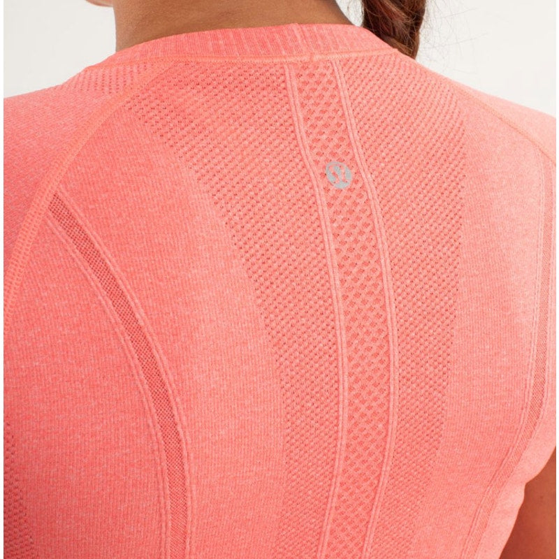 74 - LULULEMON Swiftly Tech Sht-Slve Shirt Hip Lngth in FLAREi Sz 4