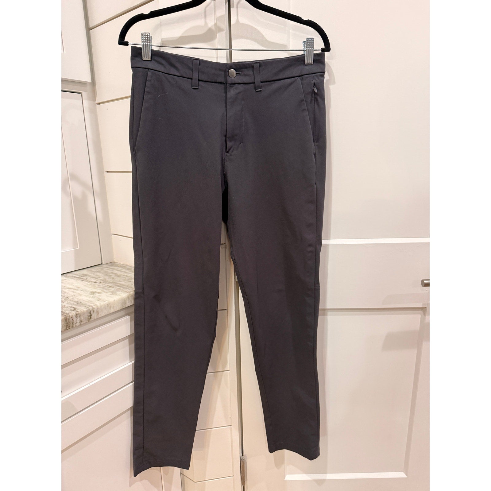 6678 - LULULEMON Commission Pant Slim *Warpstreme Sz 30W in NAVY *SOME WEAR