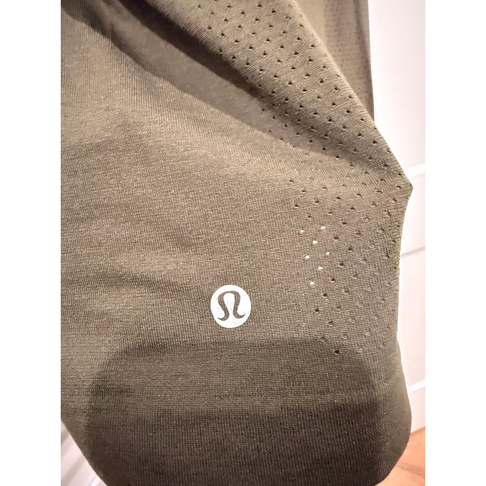 6629 Breeze By Muscle Crop Tank *lululemon Grey Sage Sz 6