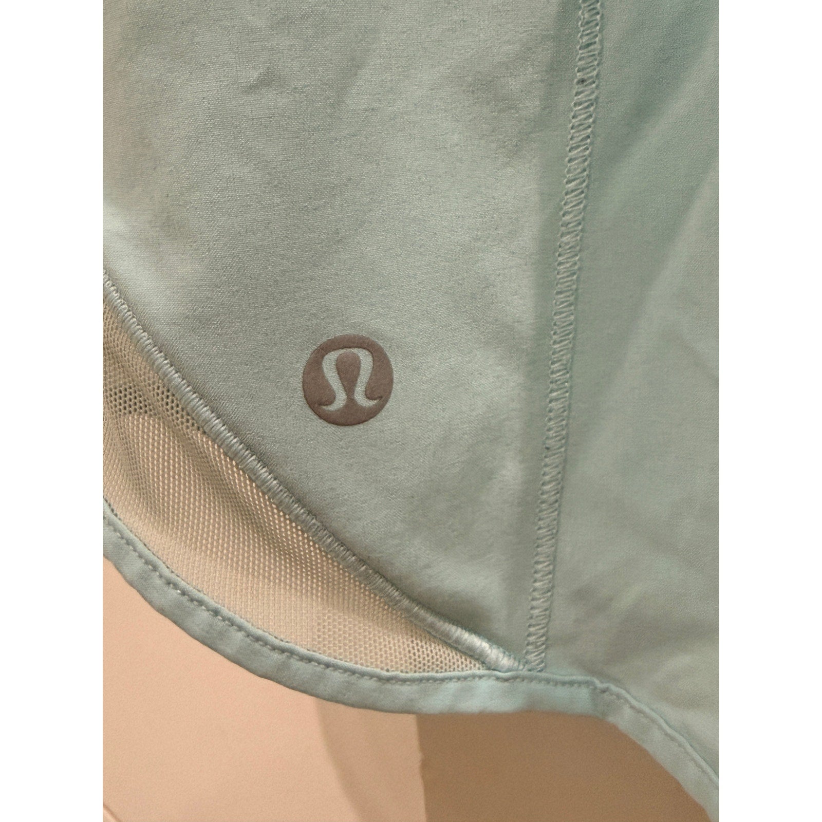 98 Lululemon Hotty Hot Short (Long) Power Purple in Sz 4 *FLAW