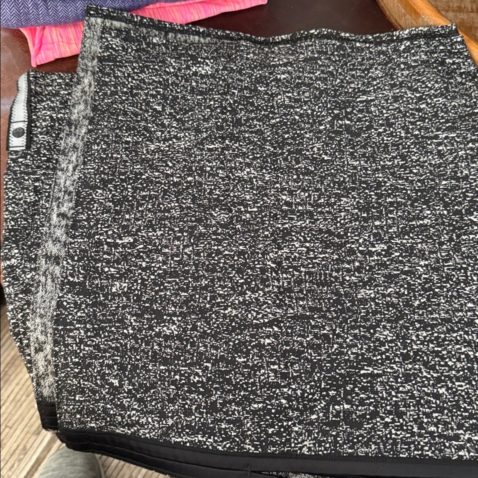 417 - LULULEMON Vinyasa Scarf *Rulu Reconnect Jacquard Running Luon White Black