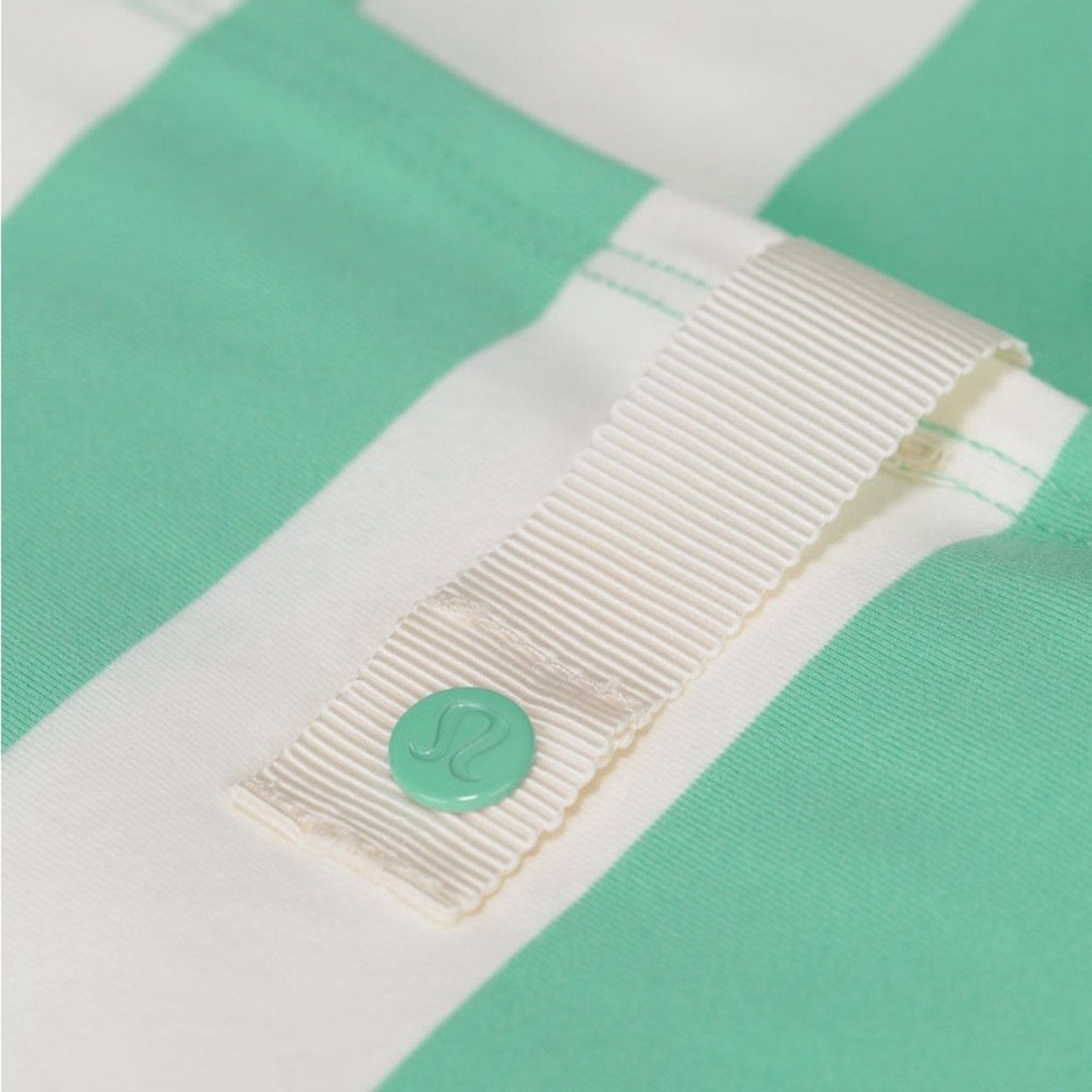 🍋 LULULEMON Vinyasa Scarf OS