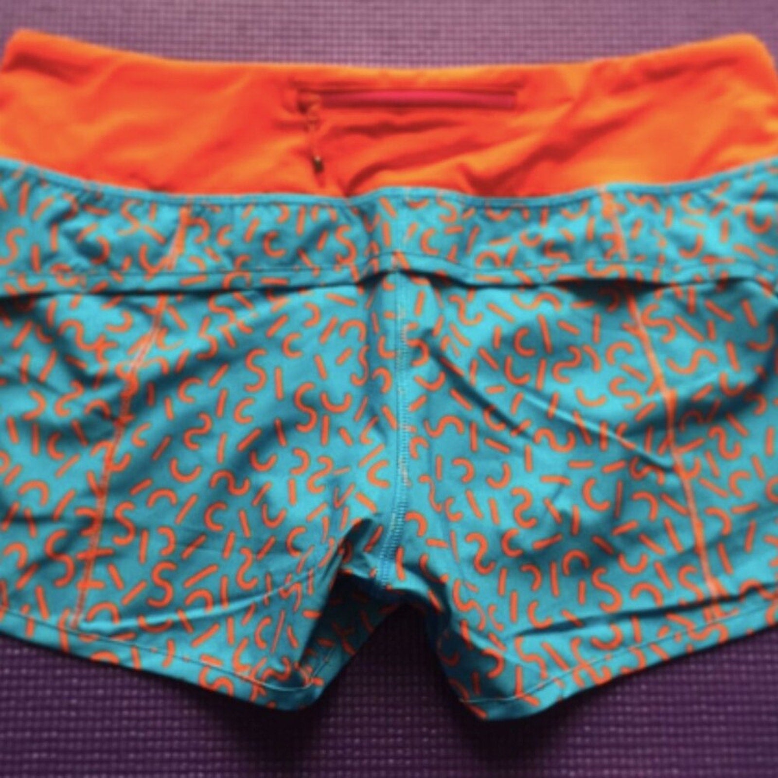6150 - Lululemon Speed Short 2015 Seawheeze-Turquoise/Red Squiggles *RARE