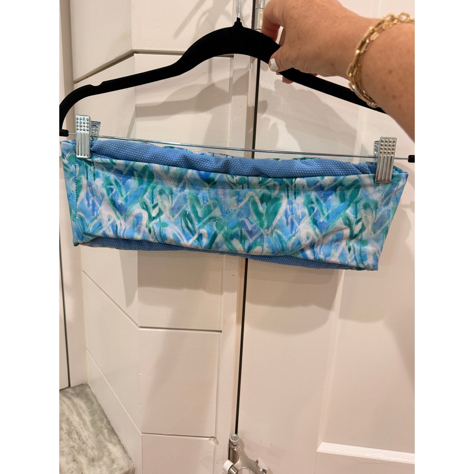 440 - Splendid Graffiti Heart Reversible Bandeau Top Blue Green Sz L
