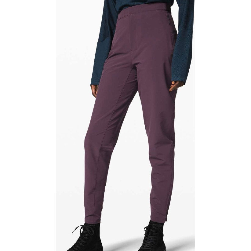 6840 LULULEMON Esker Slim *lululemon lab Black Cherry *VERY RARE