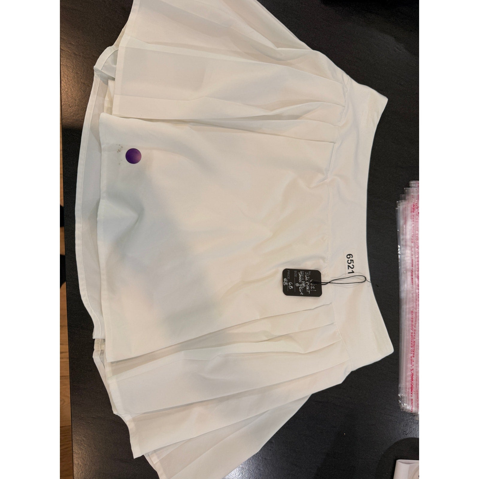 6521 LULULEMON Side-Pleat High-Rise Tennis Skirt White in Sz 8 **FLAW on Front