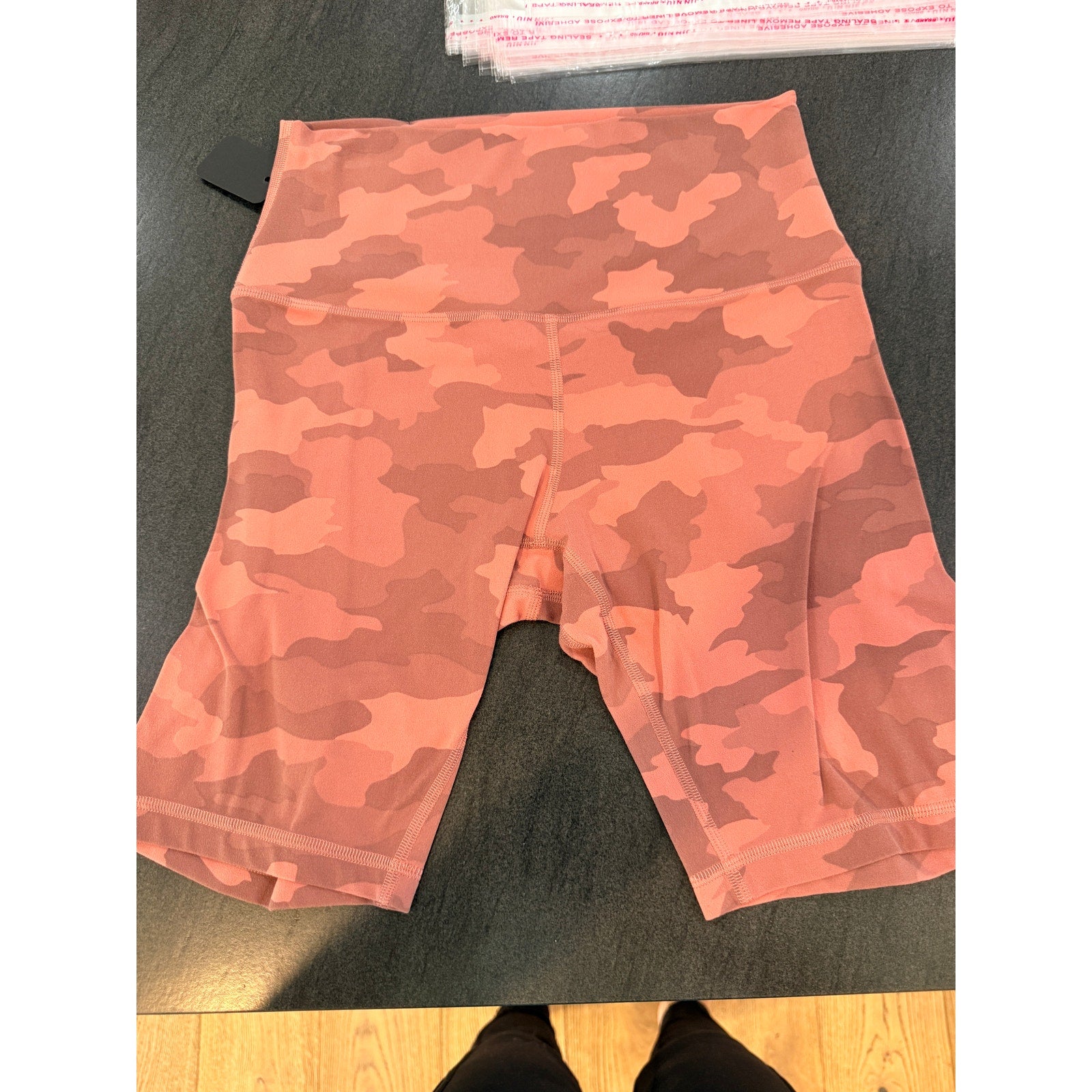 6450 - Lululemon Align Short 8" Heritage 365 Camo Brier Rose in Sz 6
