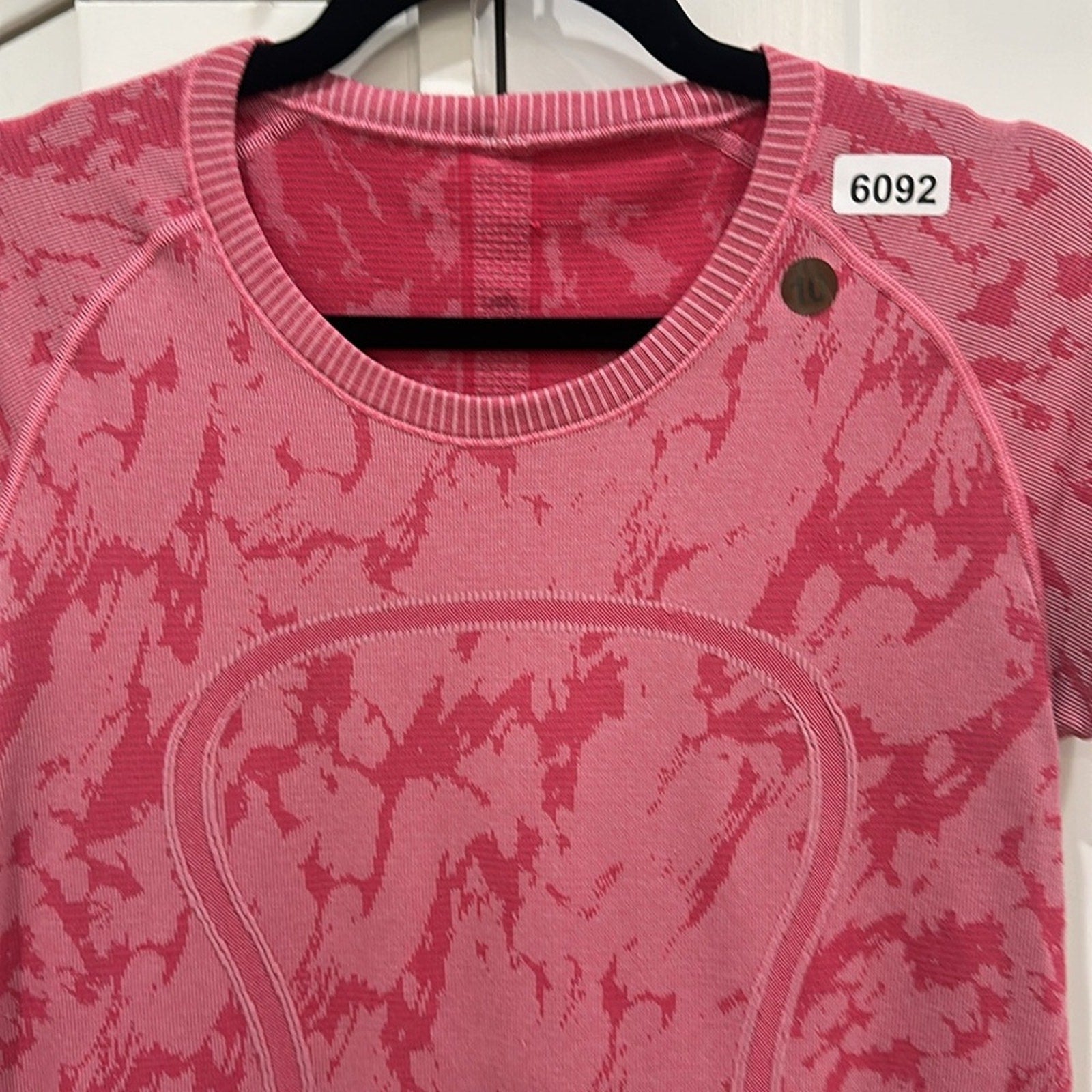6092 - LULULEMON RUN: Swiftly Tech Short Sleeve Crew Sz 10 **Loved *RARE