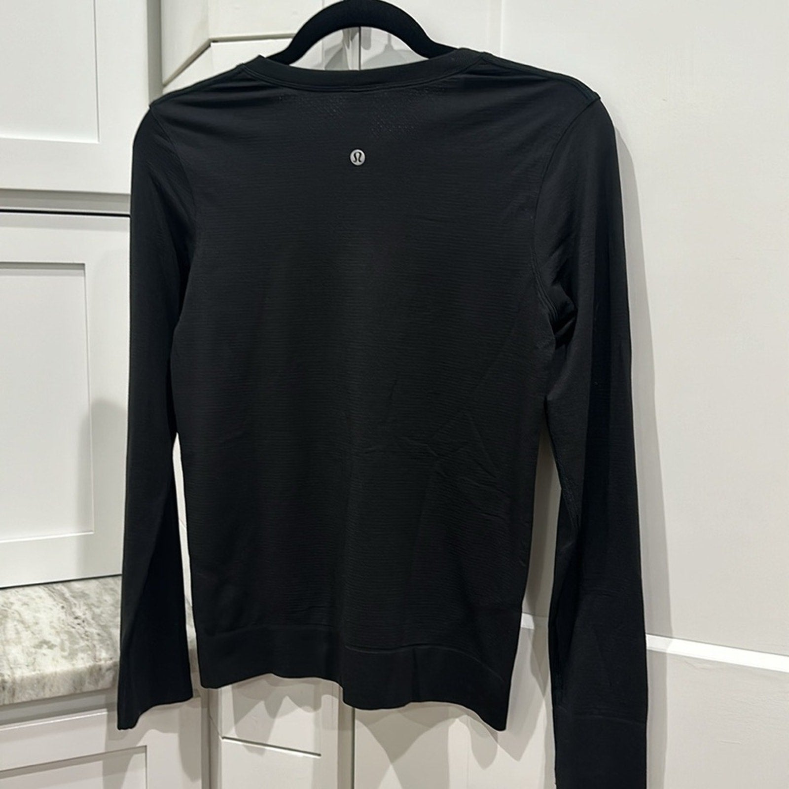 (6010)  🍋 LULULEMON RUN: Swiftly Tech Long Sleeve (Breeze) *Relaxed Fit Sz 4