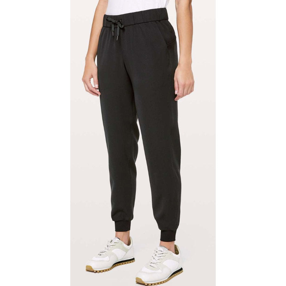 6604 LULULEMON On The Fly Jogger Black sz 4 *LOVED