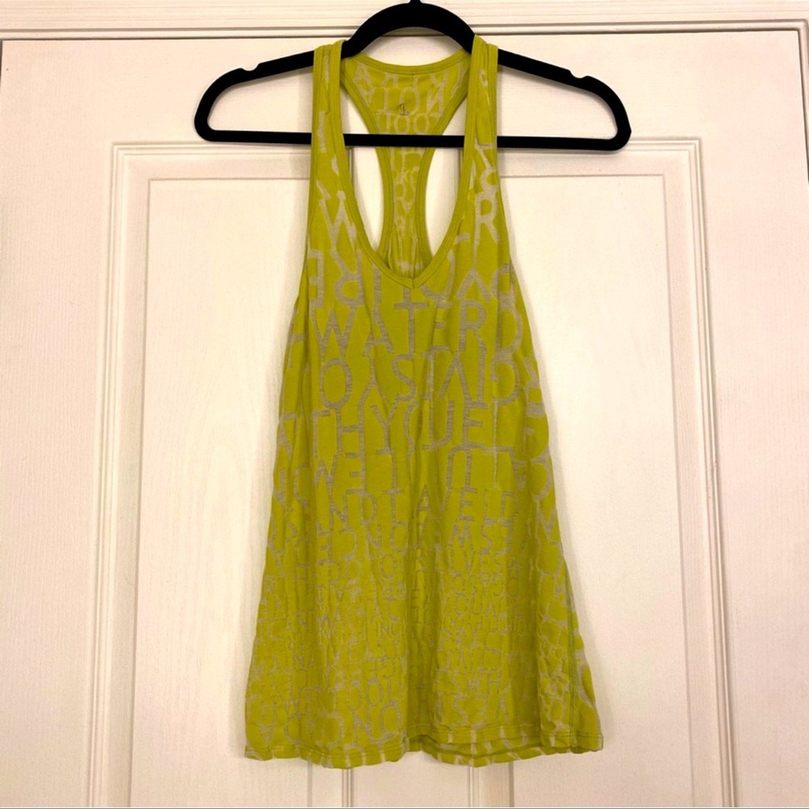 (72) 🍋 LULULEMON Love Tank *Rare Find sz6