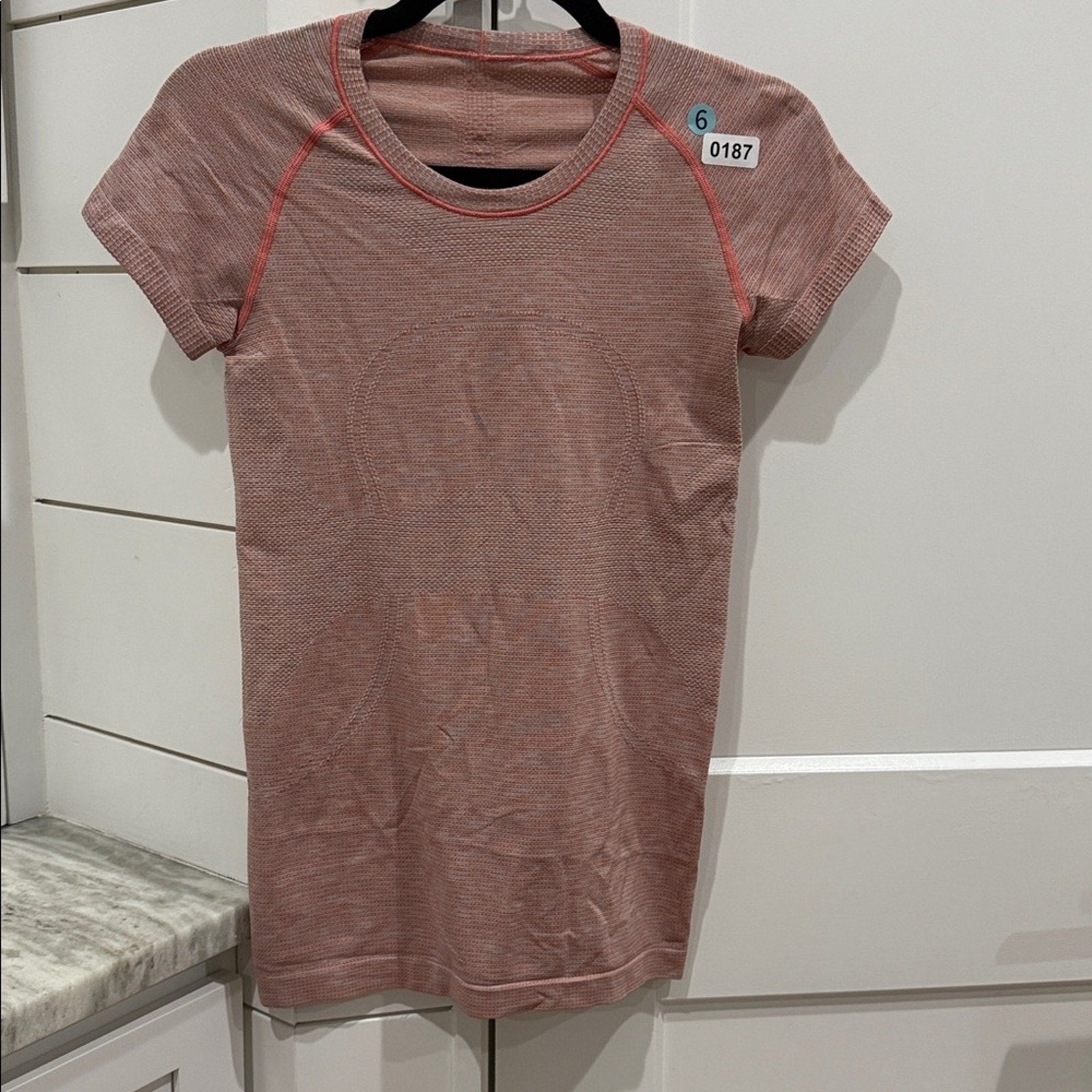 187 Lululemon Swiftly Tech Short Sleeve Crew Jewelled Magenta/Peach Fuzz Sz 6